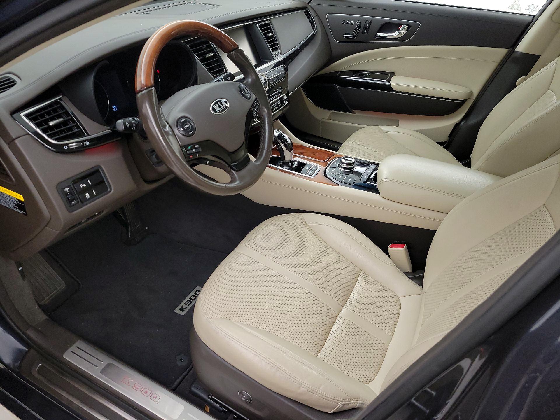 Thumbnail: 2015 Kia K900 - 11