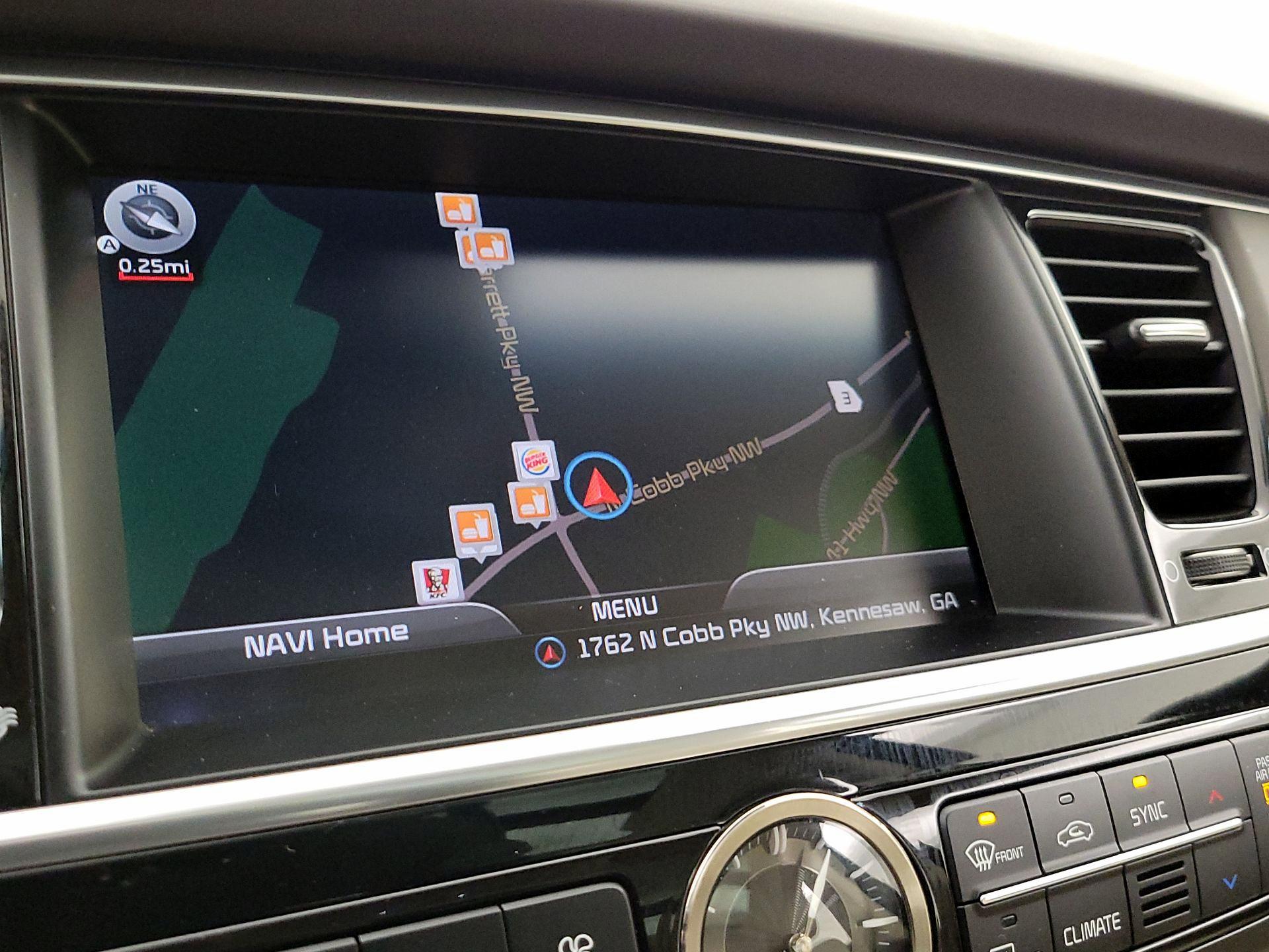 Thumbnail: 2015 Kia K900 - 14