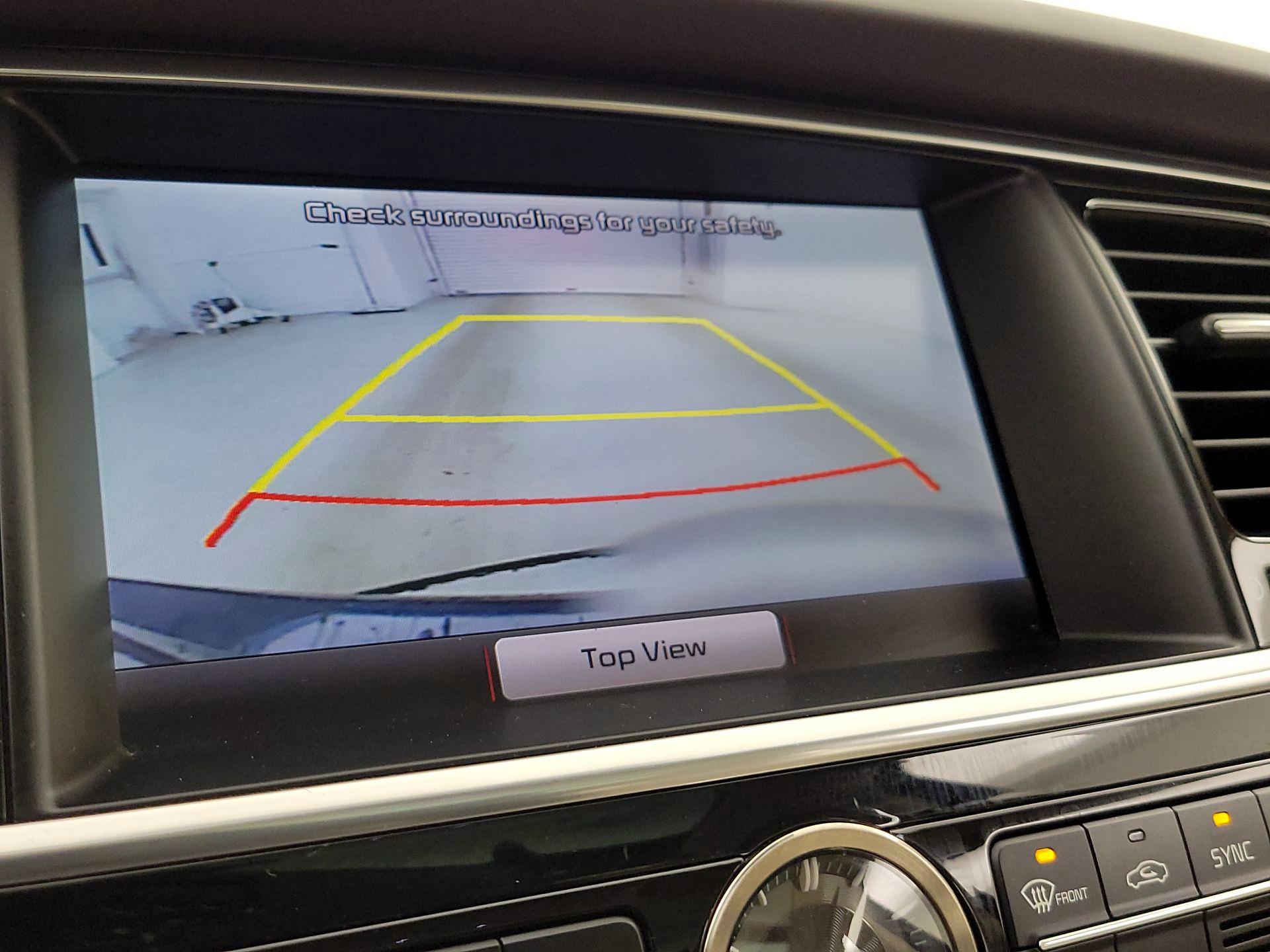 Thumbnail: 2015 Kia K900 - 15