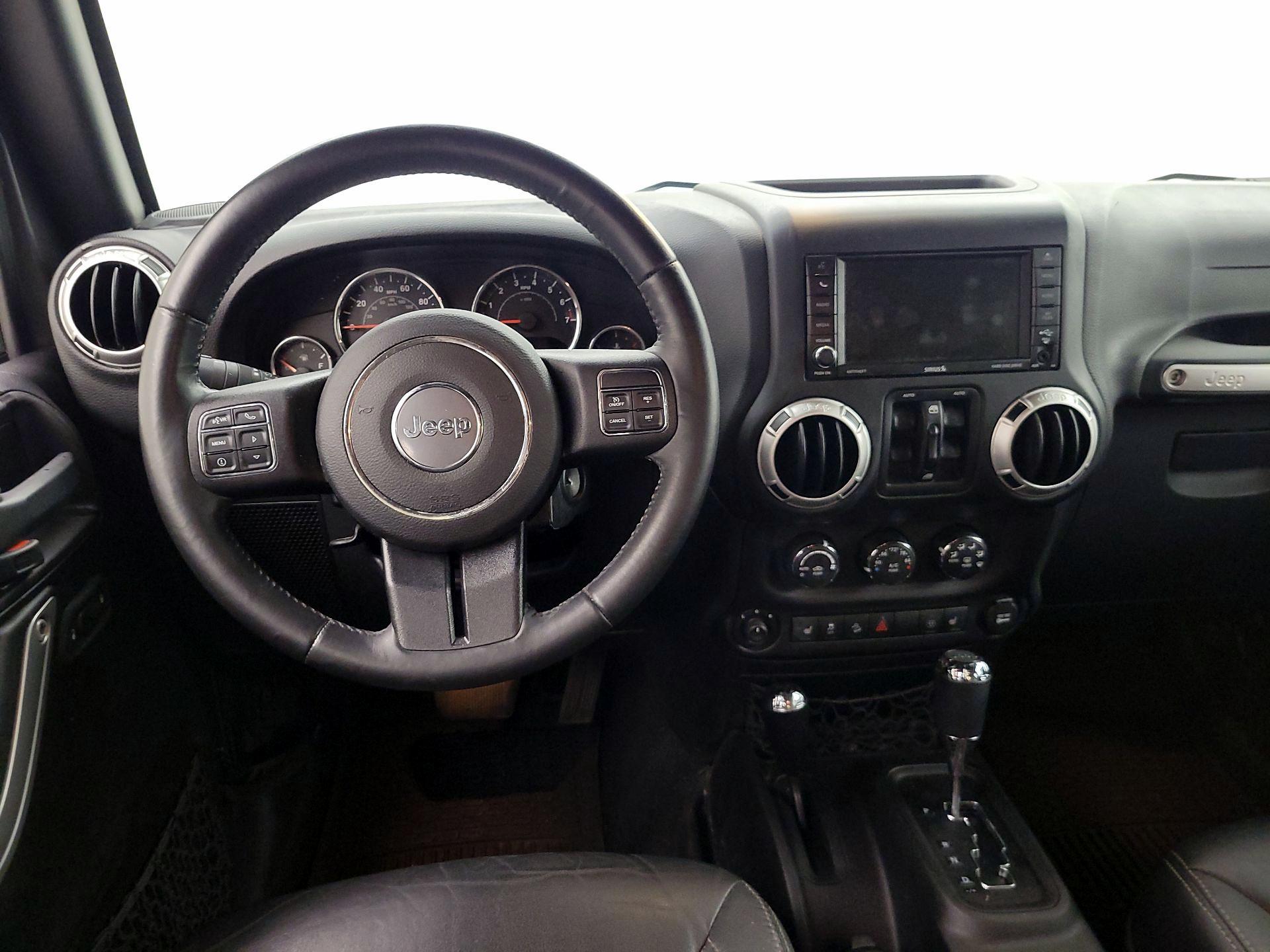 Thumbnail: 2016 Jeep Wrangler - 10