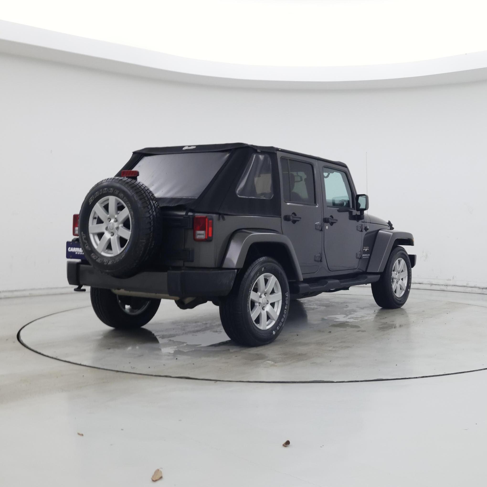 Thumbnail: 2016 Jeep Wrangler - 8