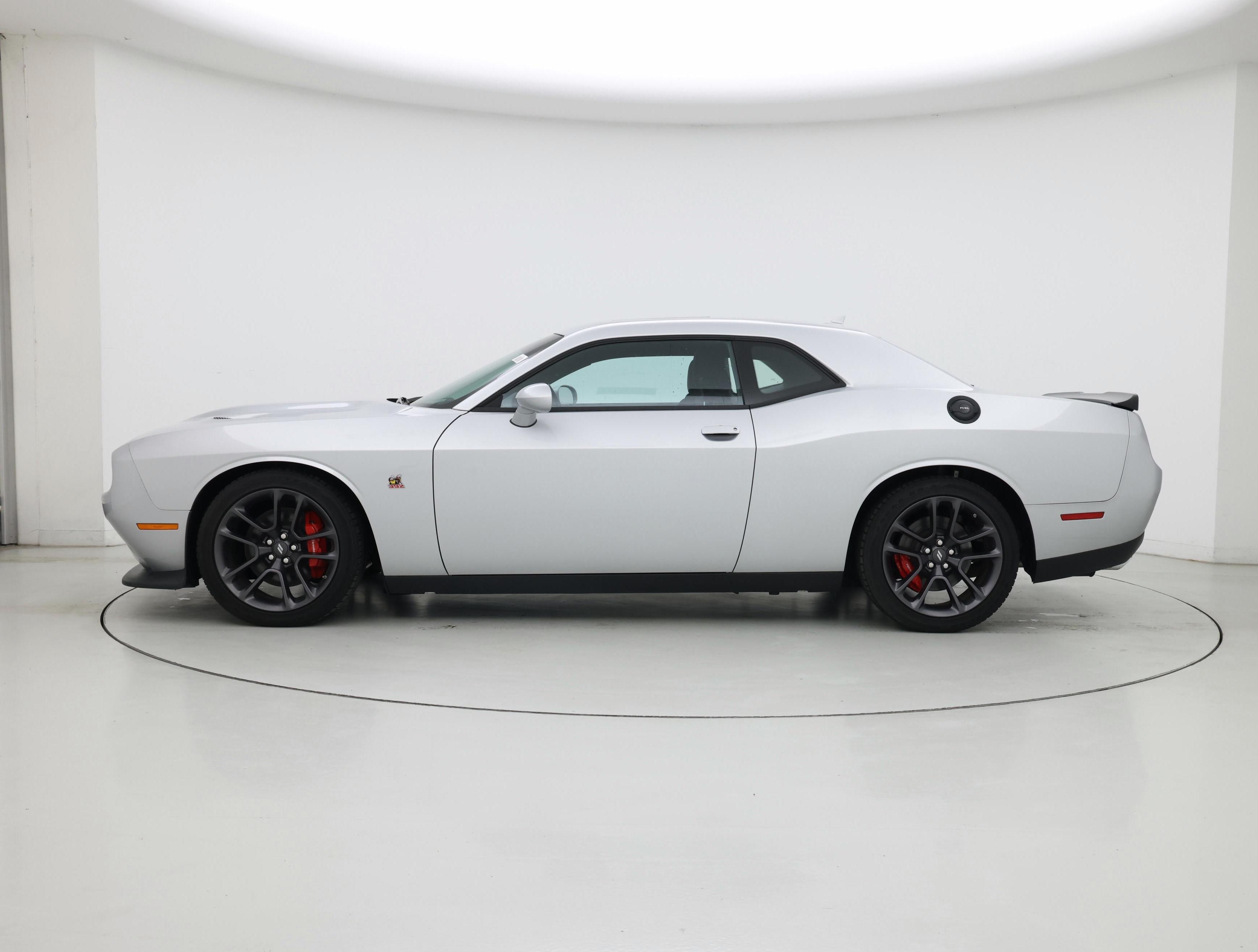 Thumbnail: 2022 Dodge Challenger - 3