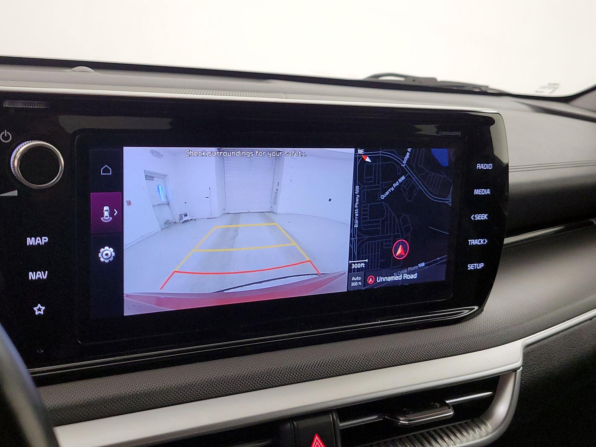 Thumbnail: 2022 Kia K5 - 15