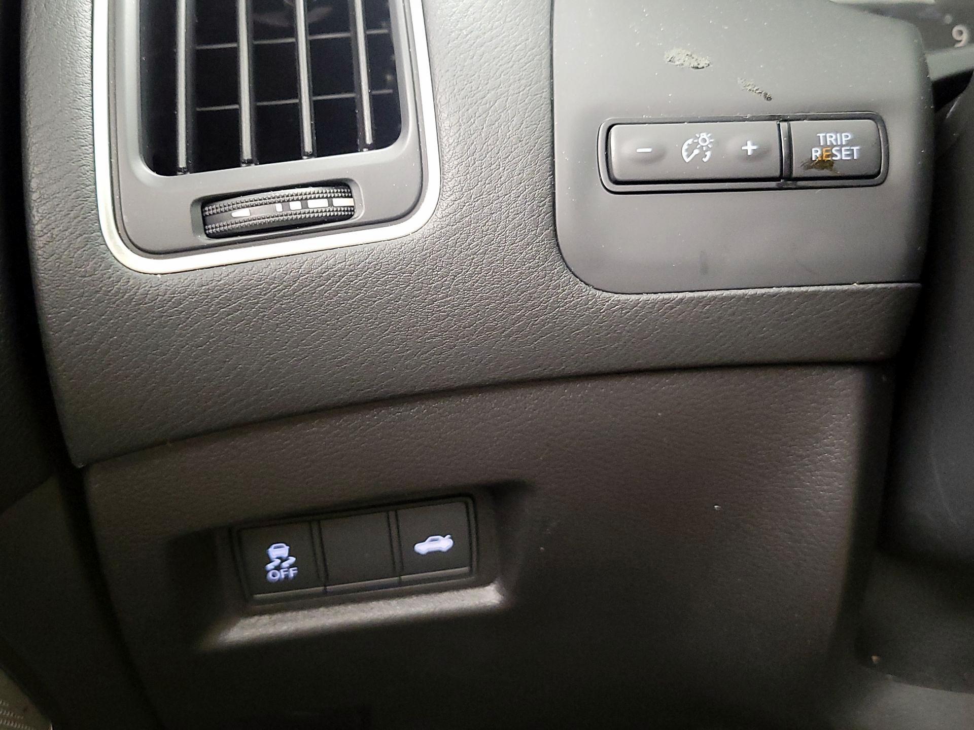 Thumbnail: 2023 INFINITI Q50 - 13