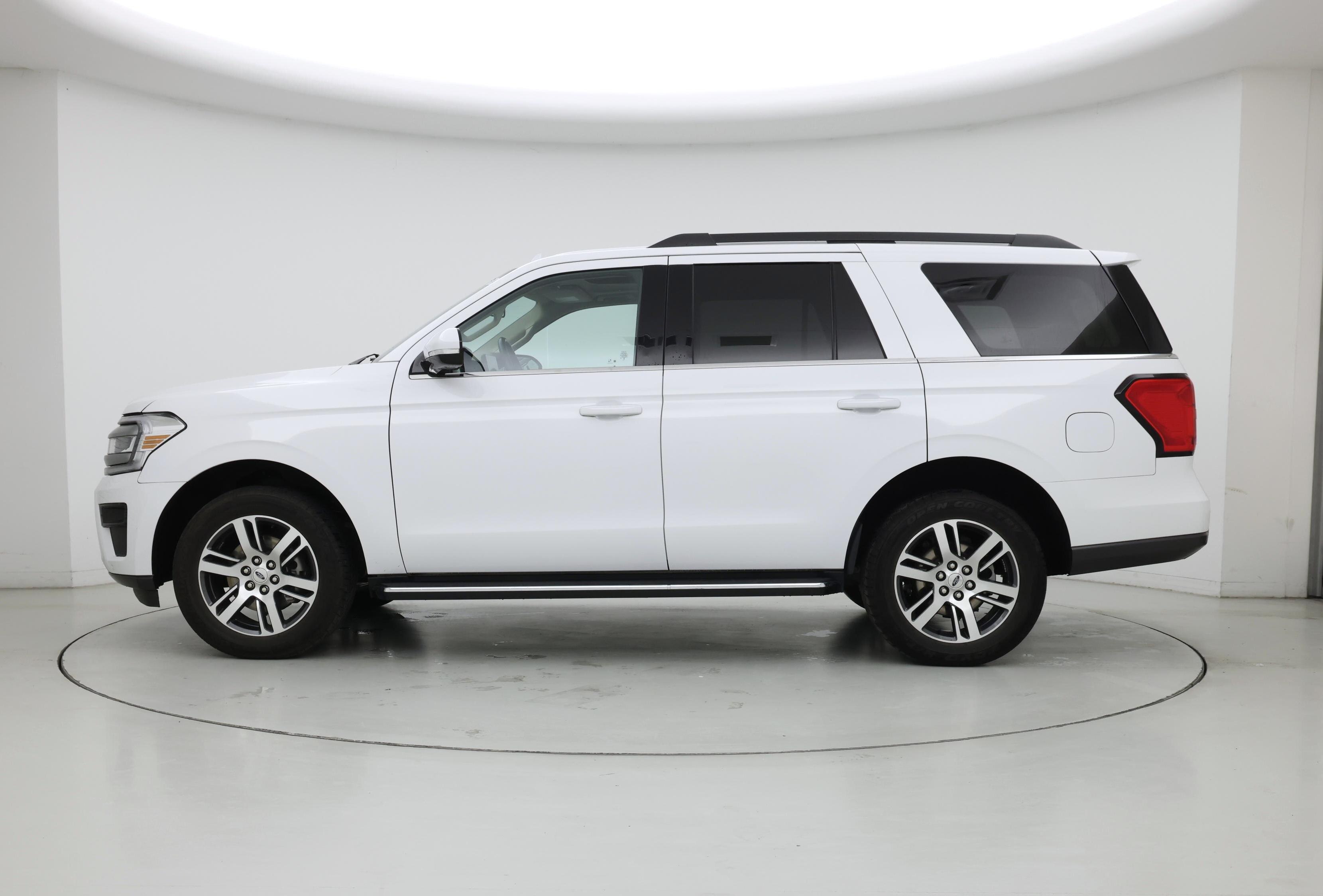 Thumbnail: 2023 Ford Expedition - 3