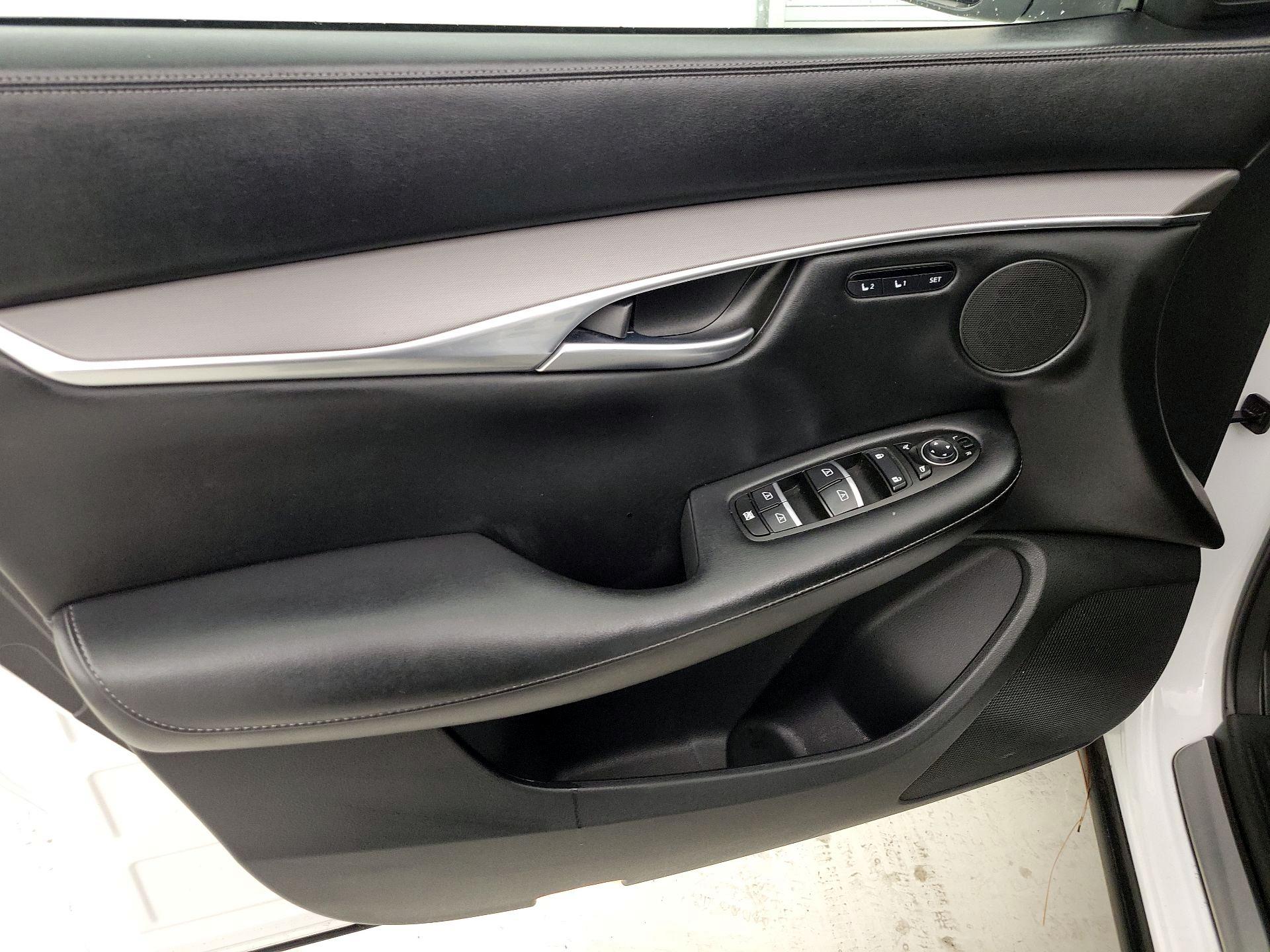 Thumbnail: 2023 INFINITI QX50 - 12