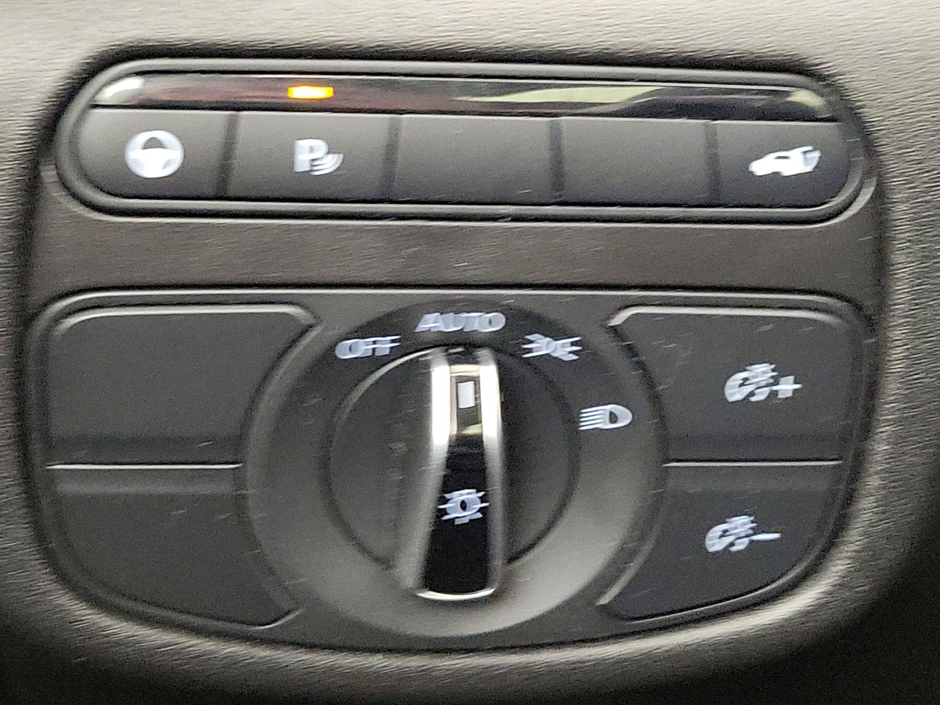 Thumbnail: 2023 INFINITI QX50 - 13