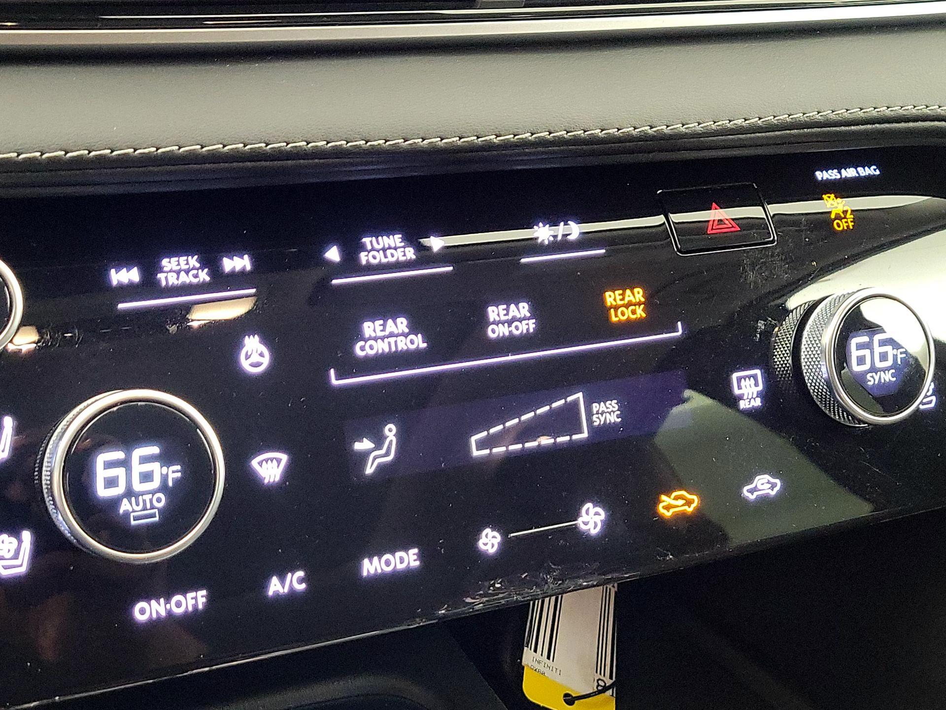 Thumbnail: 2023 INFINITI QX60 - 17