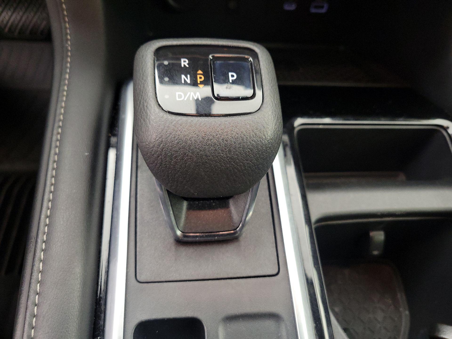 Thumbnail: 2022 Nissan Pathfinder - 18