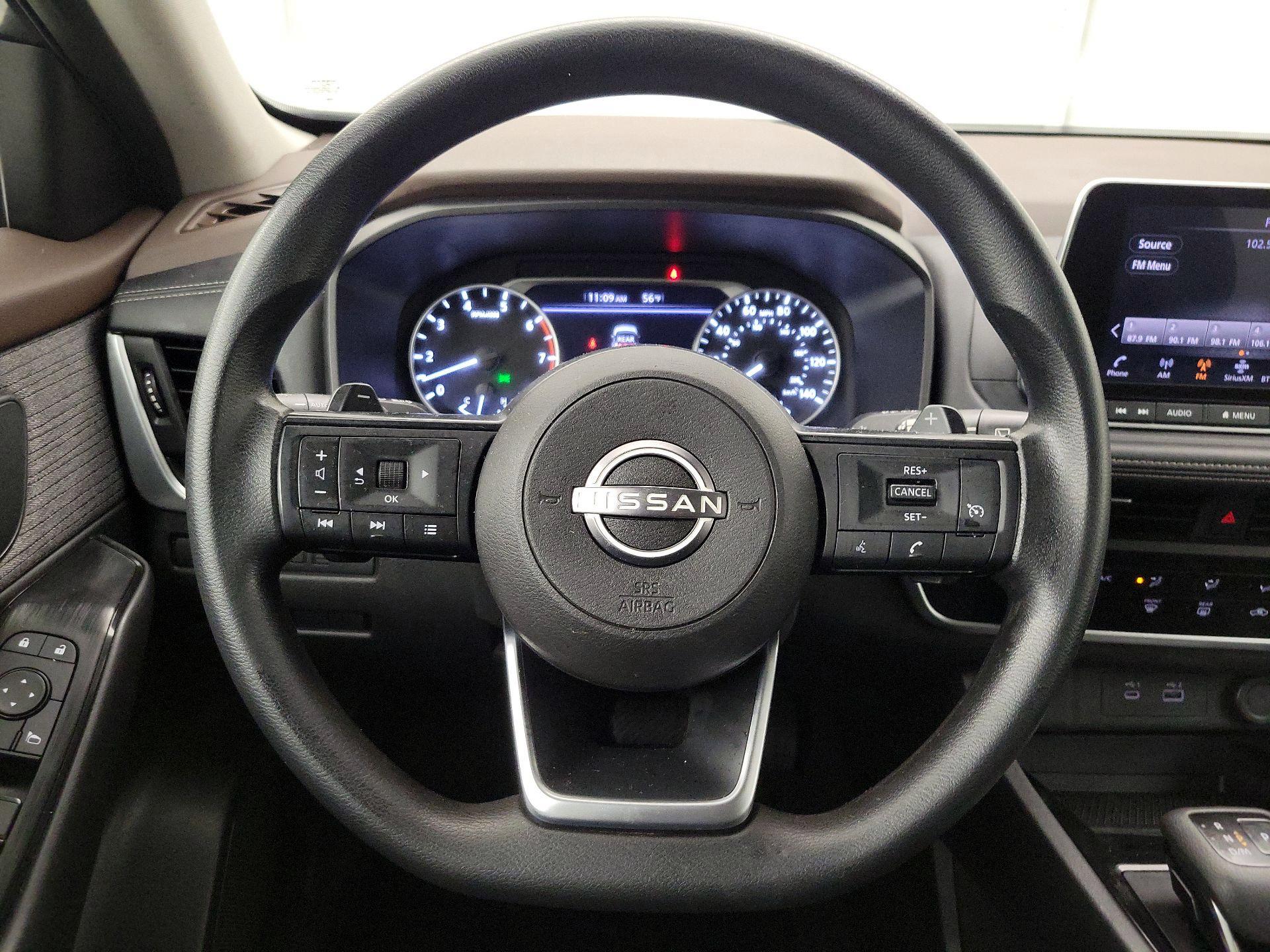 Thumbnail: 2023 Nissan Rogue - 10