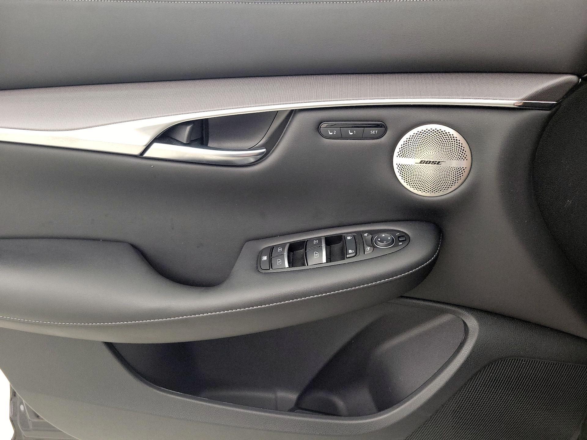 Thumbnail: 2023 INFINITI QX50 - 12