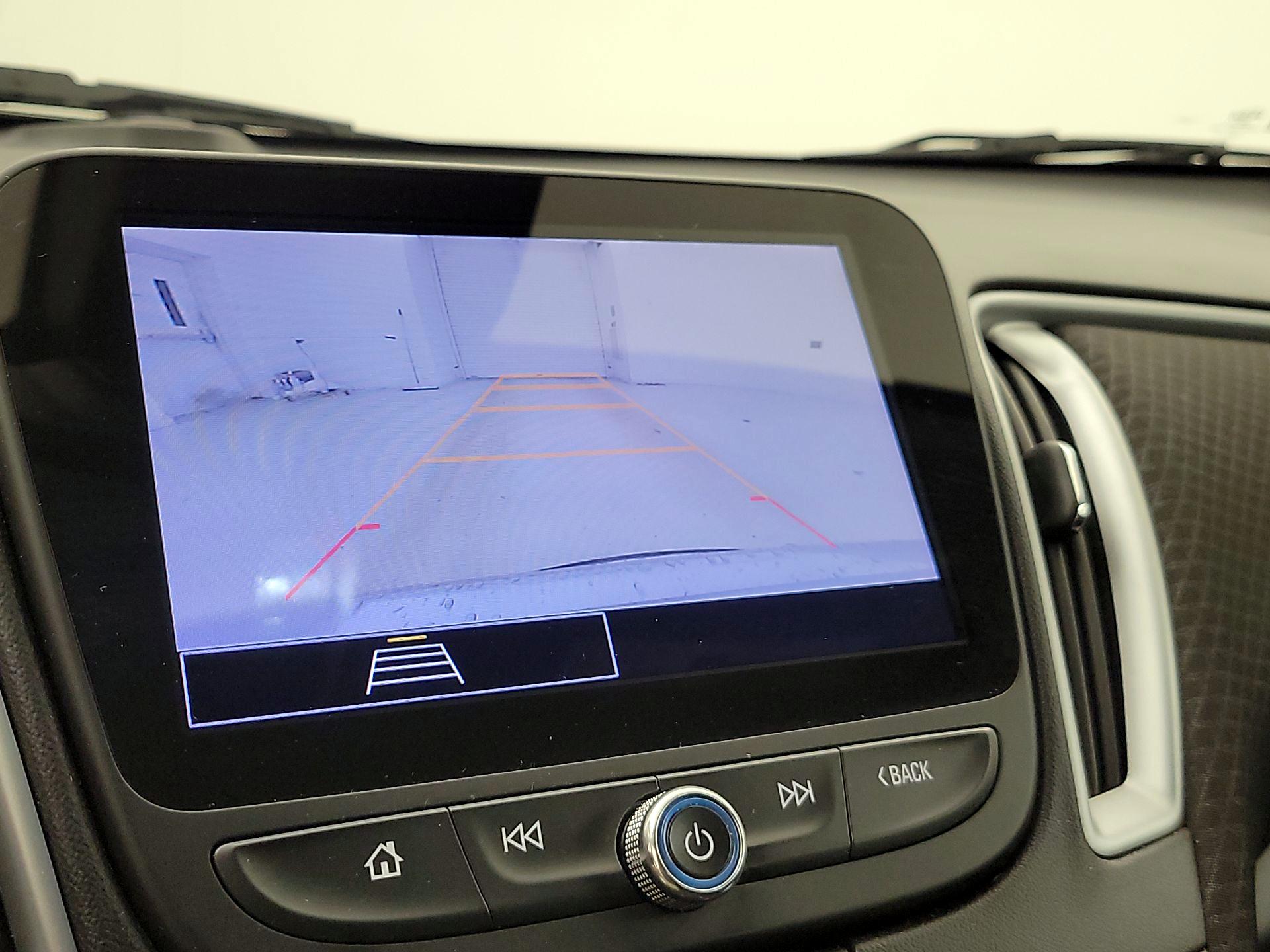 Thumbnail: 2023 Chevrolet Malibu - 14