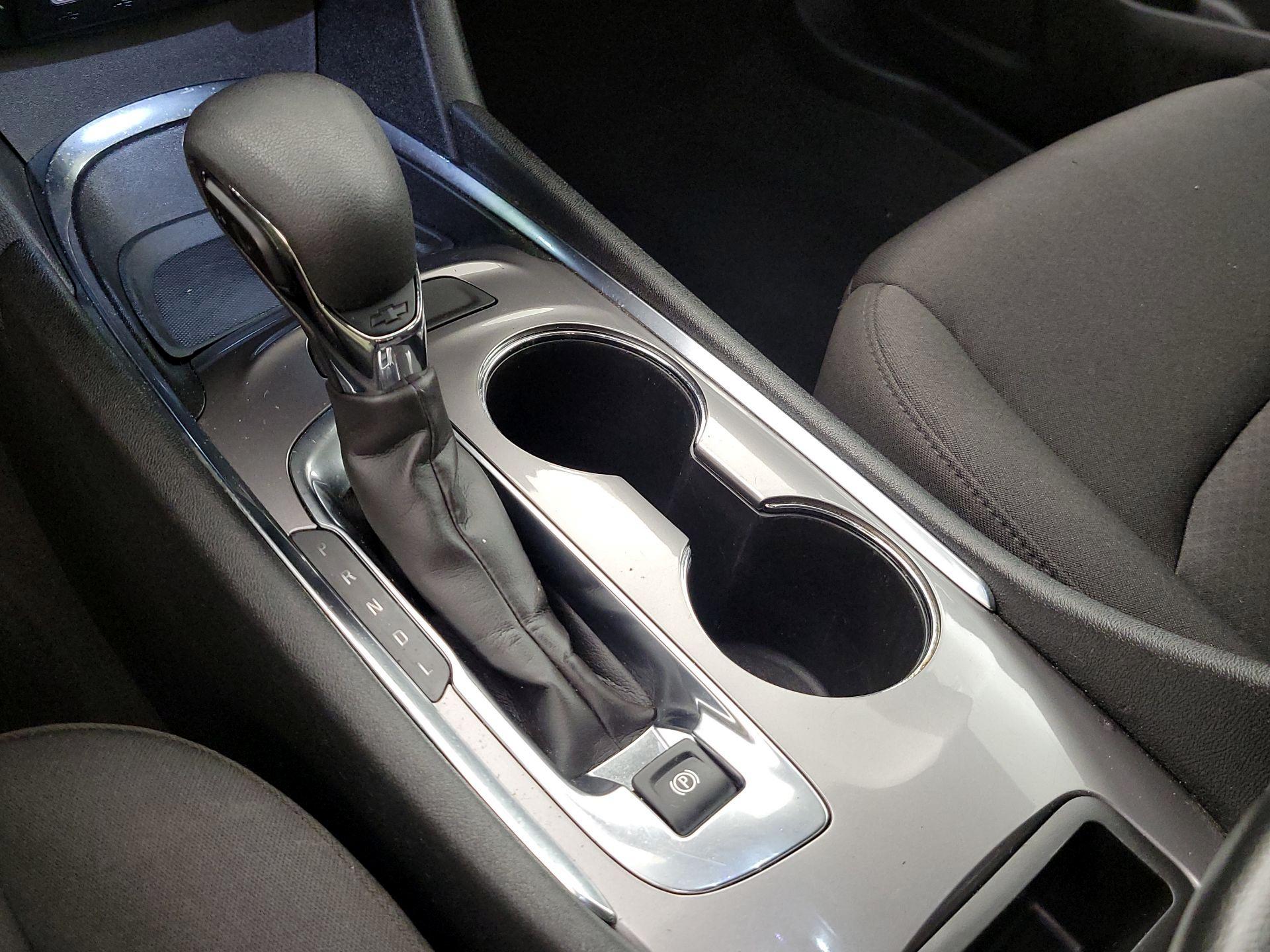 Thumbnail: 2023 Chevrolet Malibu - 17