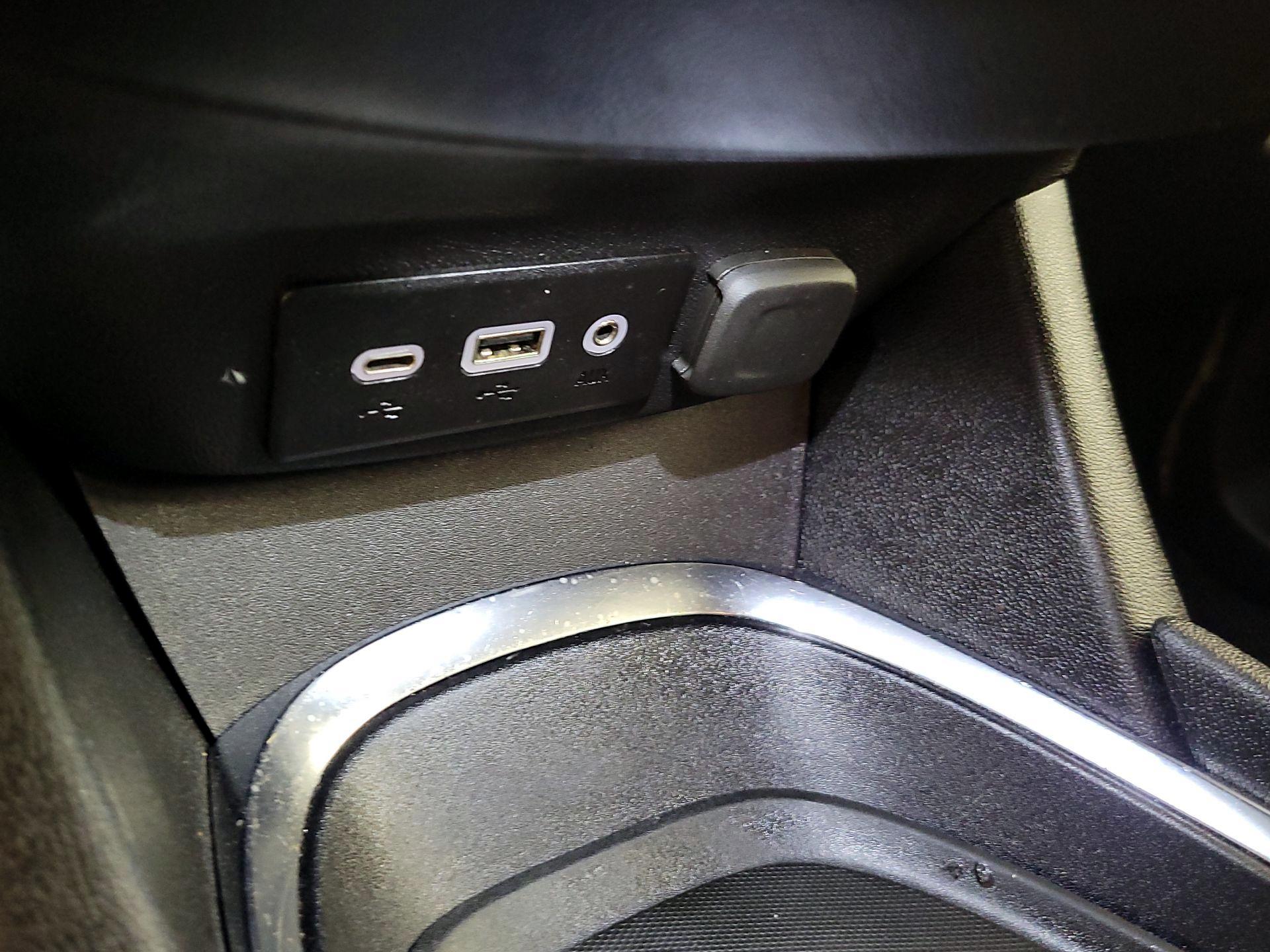 Thumbnail: 2023 Chevrolet Malibu - 18