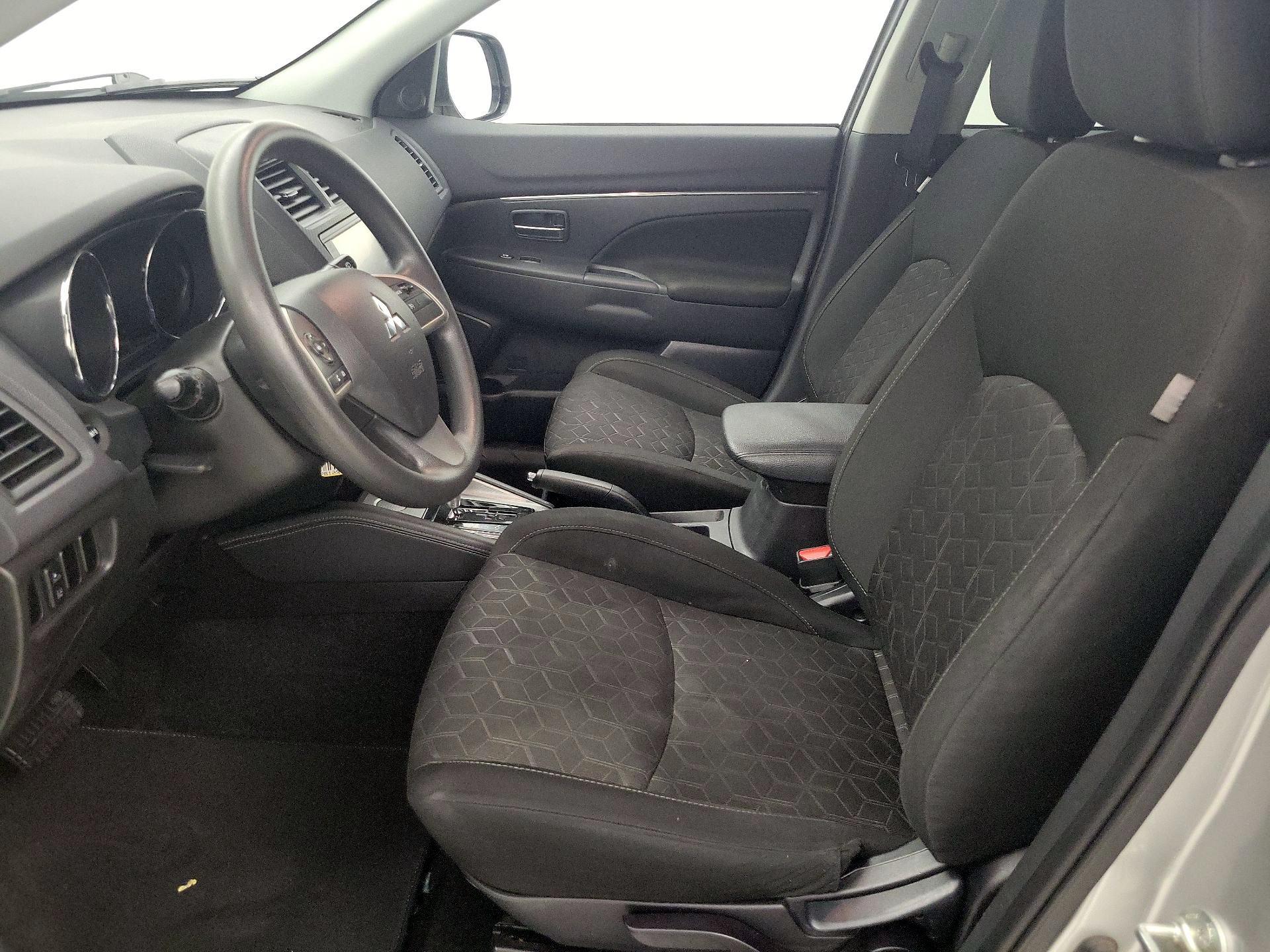 Thumbnail: 2022 Mitsubishi Outlander Sport - 11