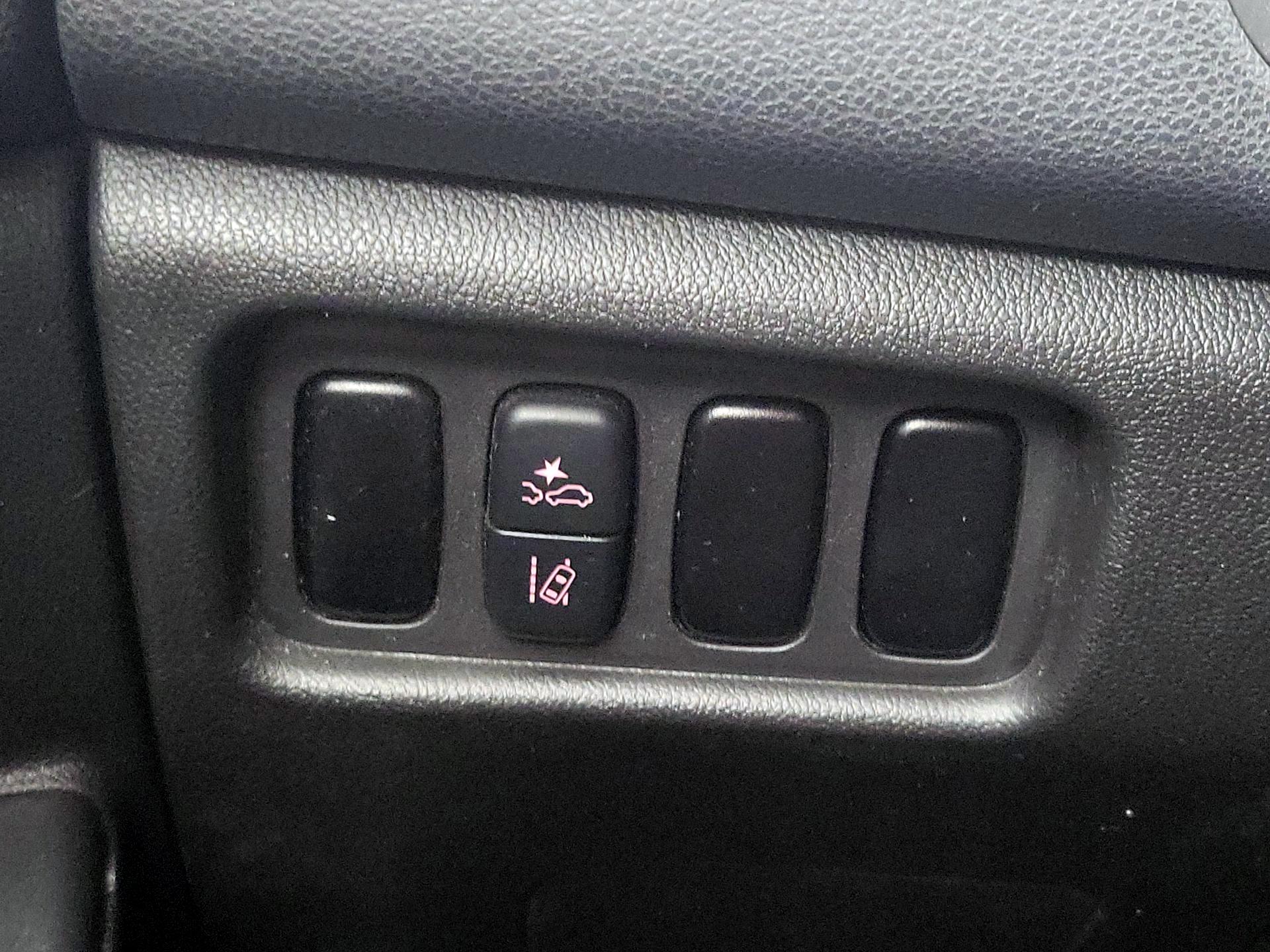 Thumbnail: 2022 Mitsubishi Outlander Sport - 13