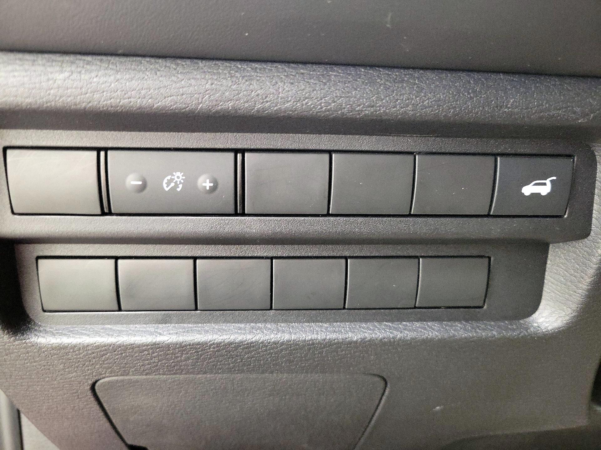 Thumbnail: 2024 Mitsubishi Outlander - 13