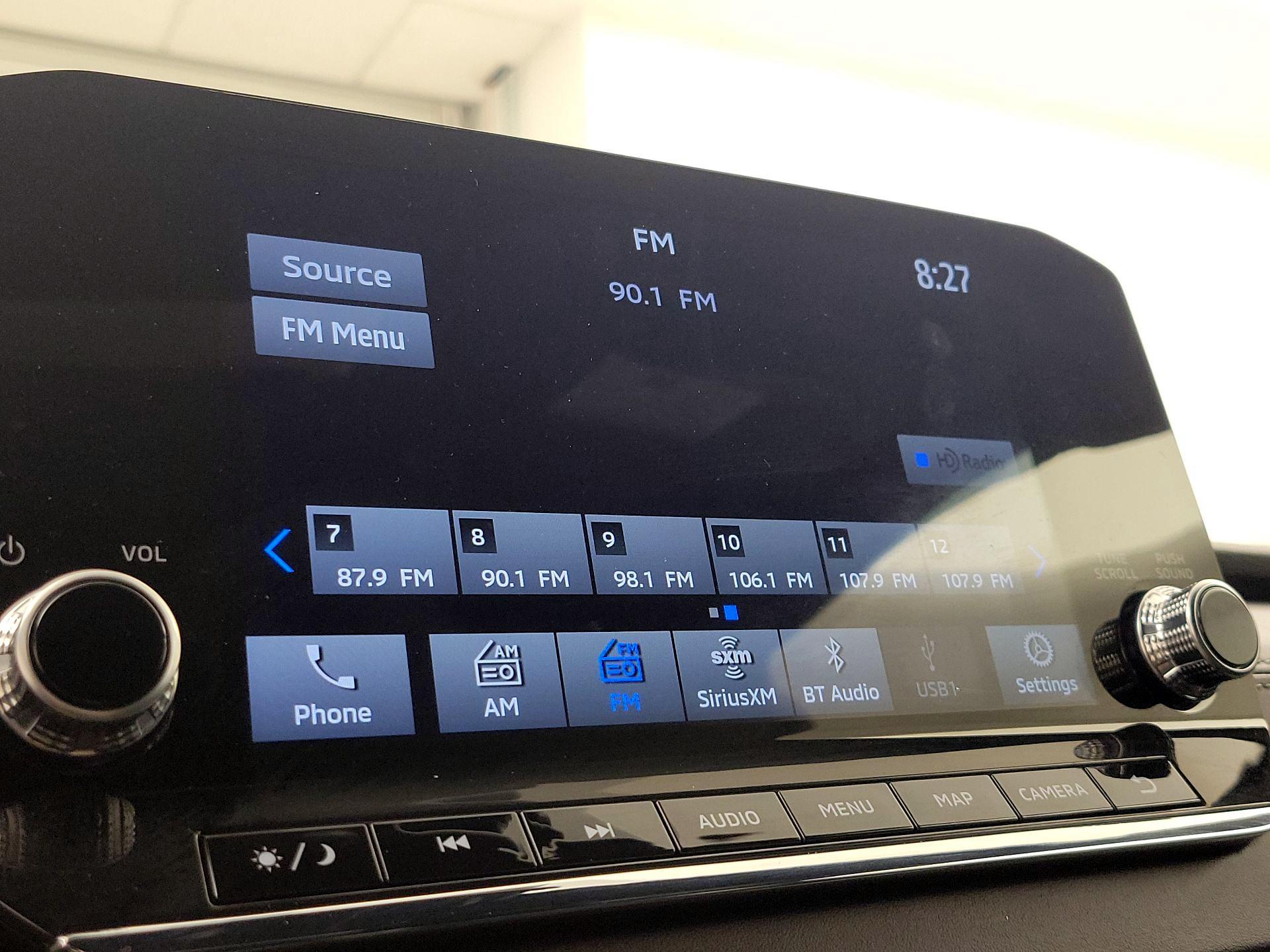 Thumbnail: 2024 Mitsubishi Outlander - 16