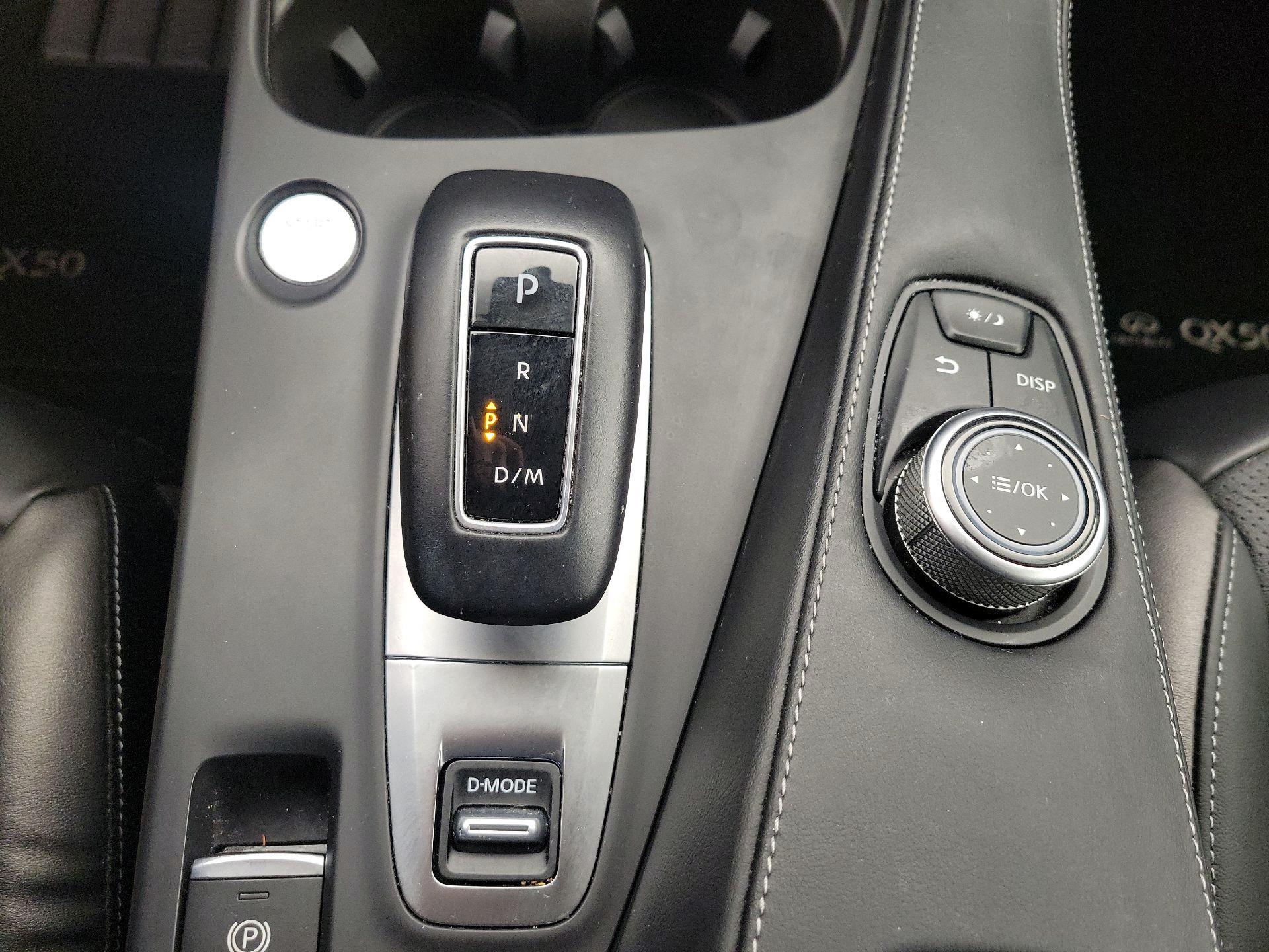 Thumbnail: 2023 INFINITI QX50 - 17