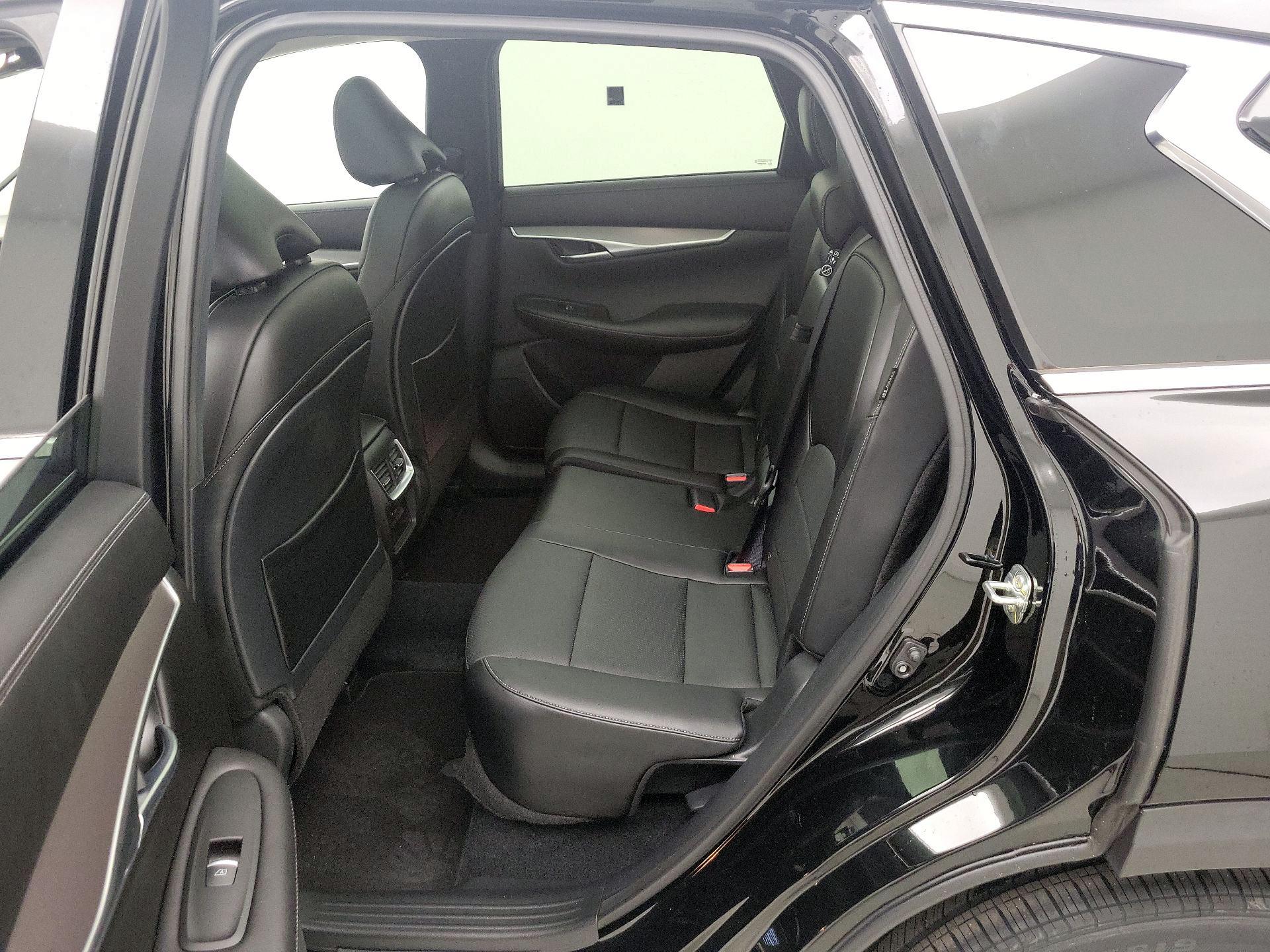 Thumbnail: 2023 INFINITI QX50 - 20