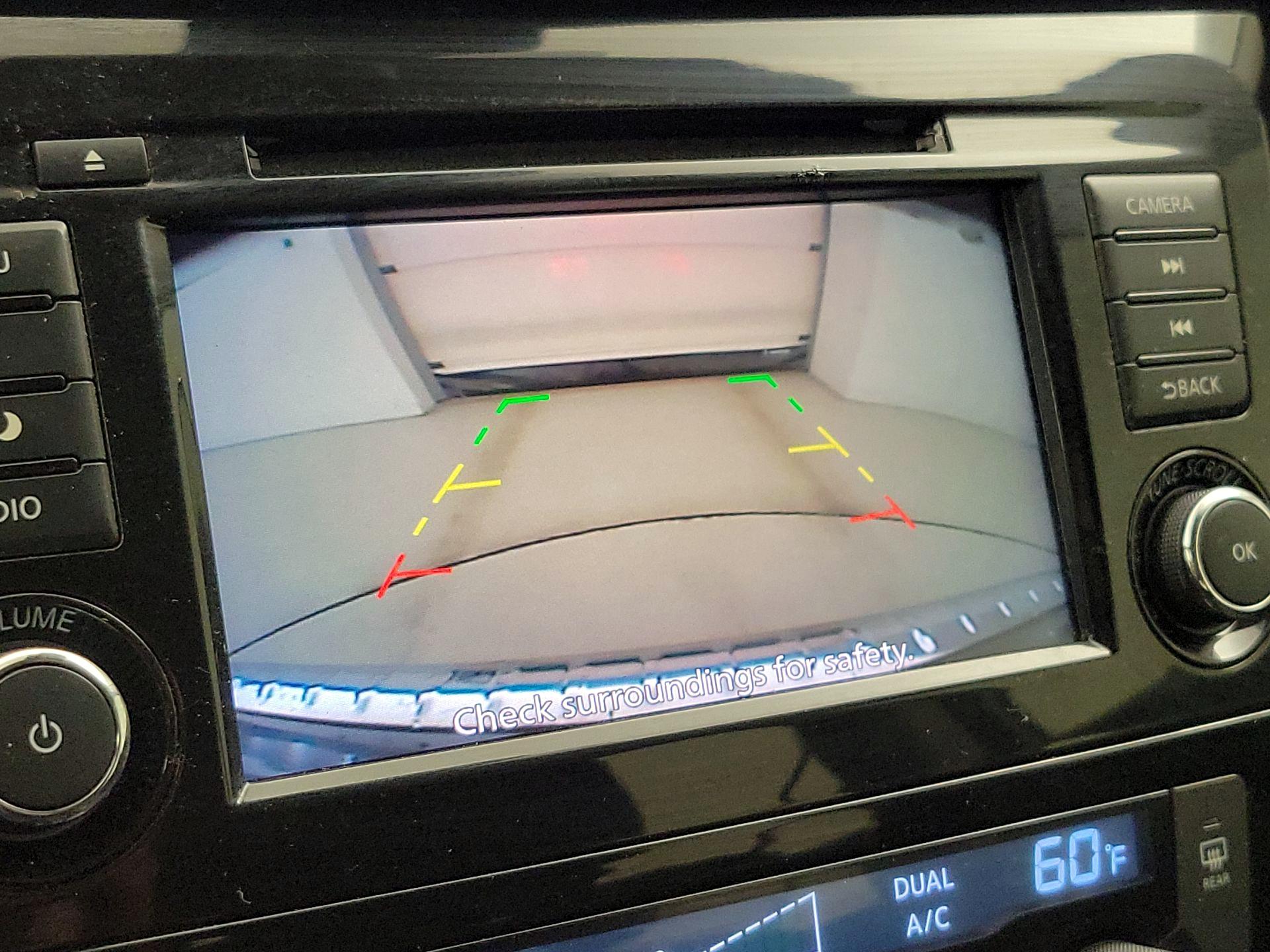 Thumbnail: 2020 Nissan Rogue Sport - 14