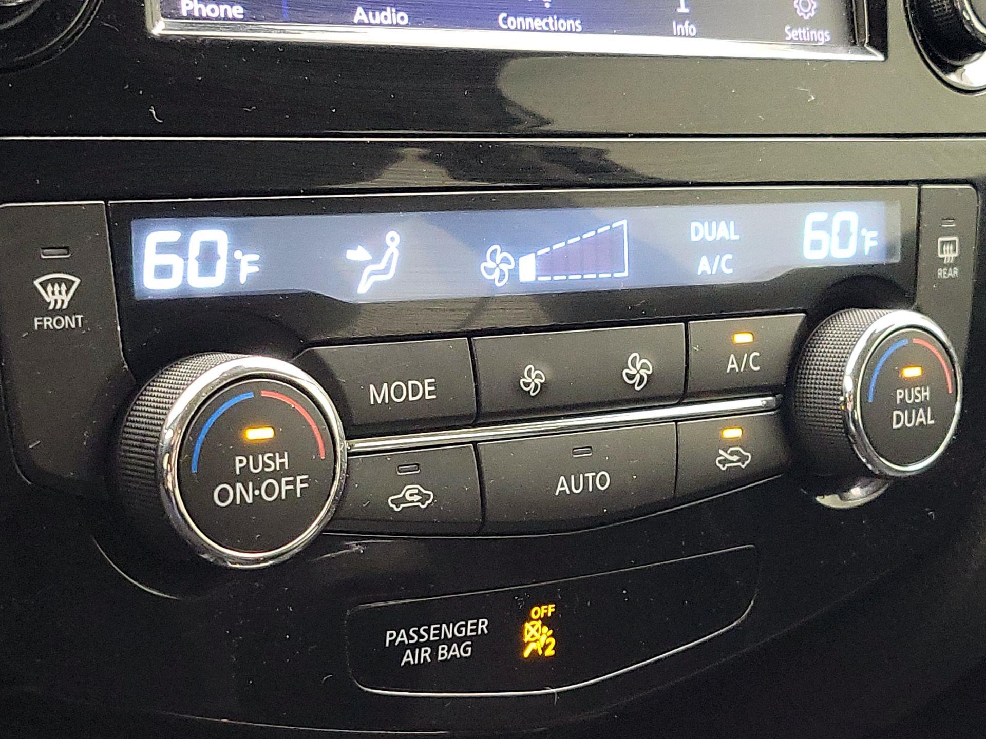 Thumbnail: 2020 Nissan Rogue Sport - 16