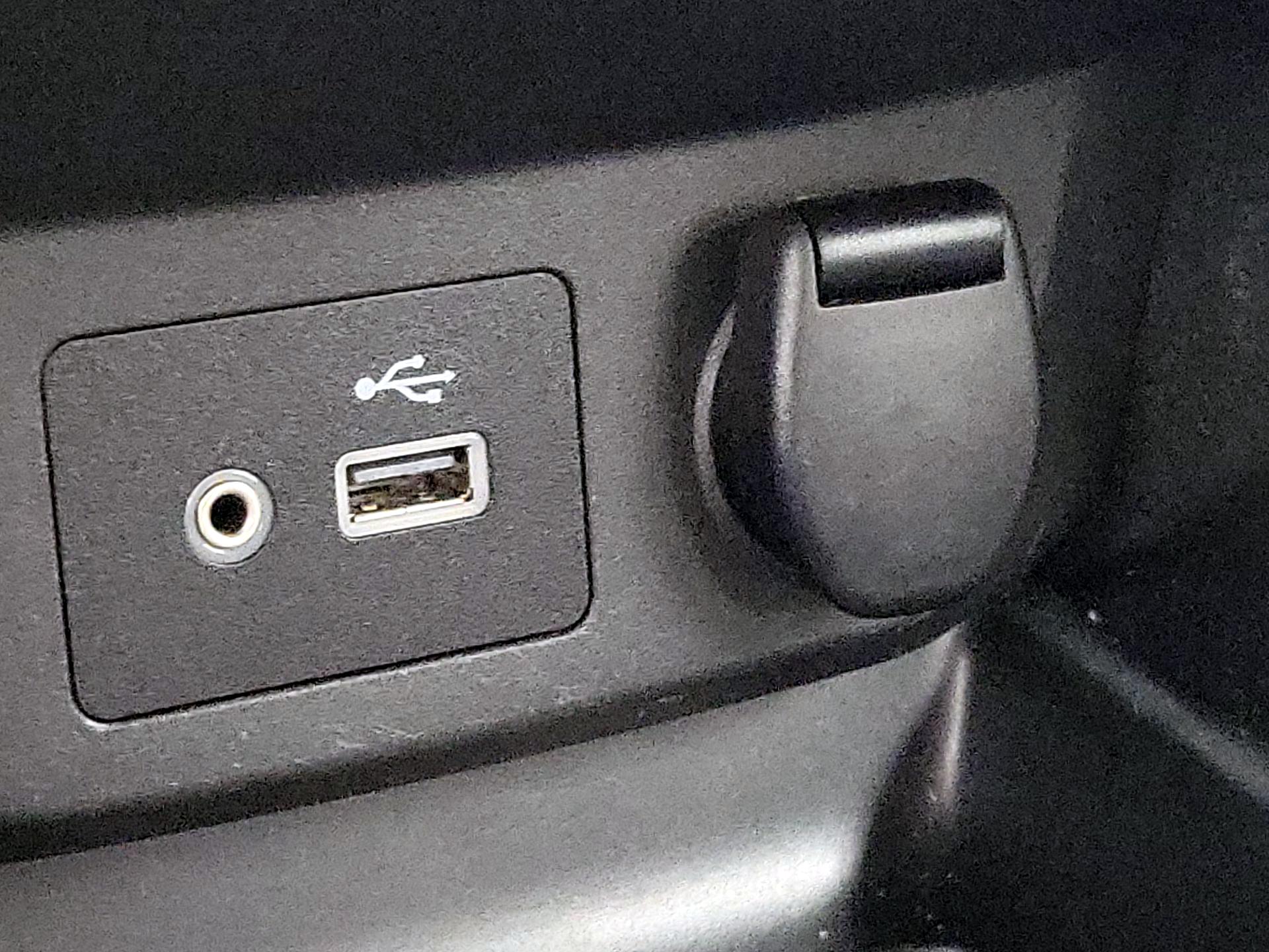 Thumbnail: 2020 Nissan Rogue Sport - 18