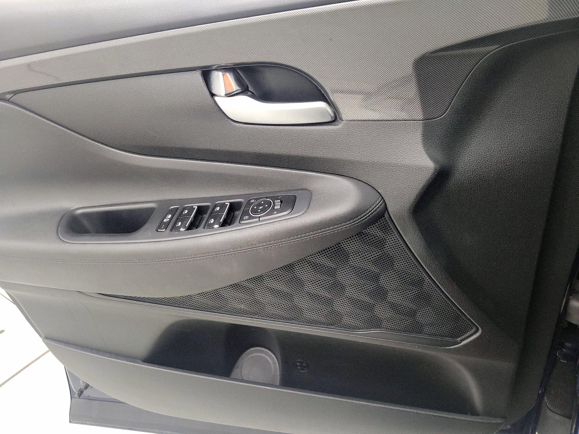 Thumbnail: 2023 Hyundai Santa Fe - 12