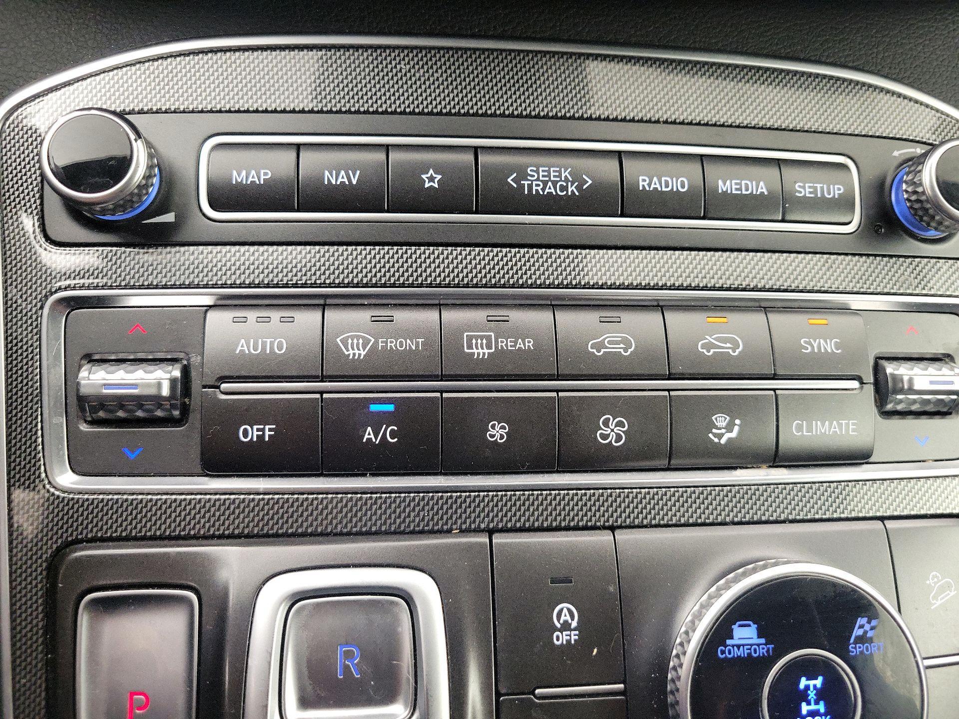 Thumbnail: 2023 Hyundai Santa Fe - 17