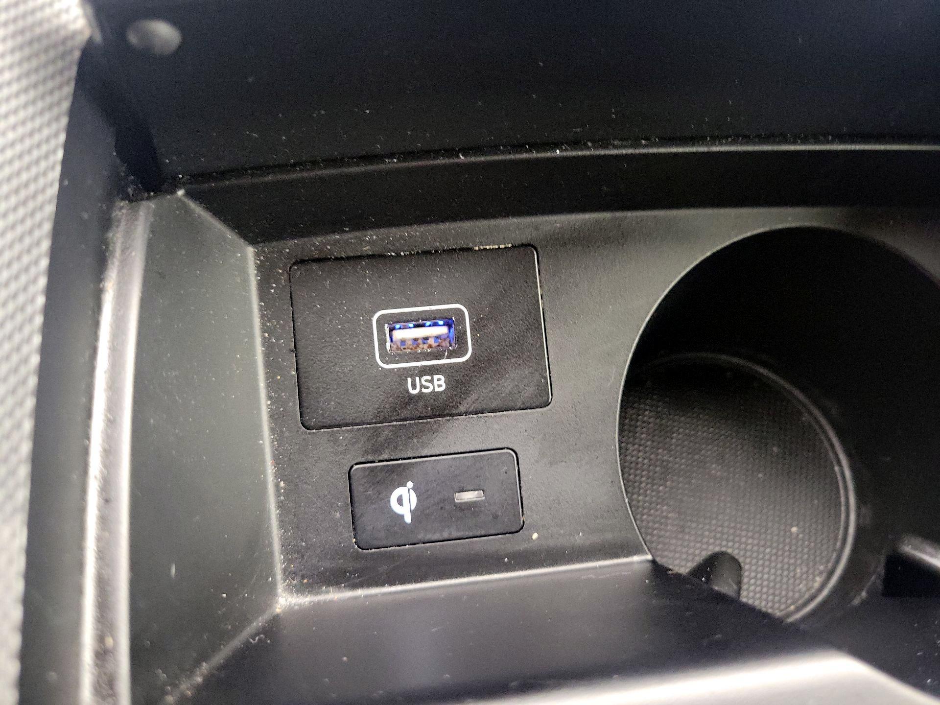 Thumbnail: 2023 Hyundai Santa Fe - 19