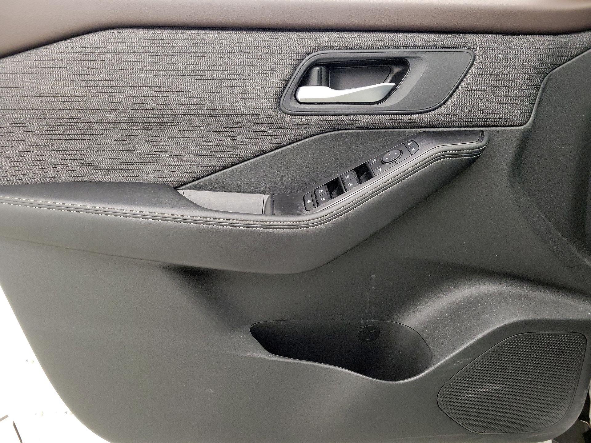 Thumbnail: 2022 Nissan Rogue - 12