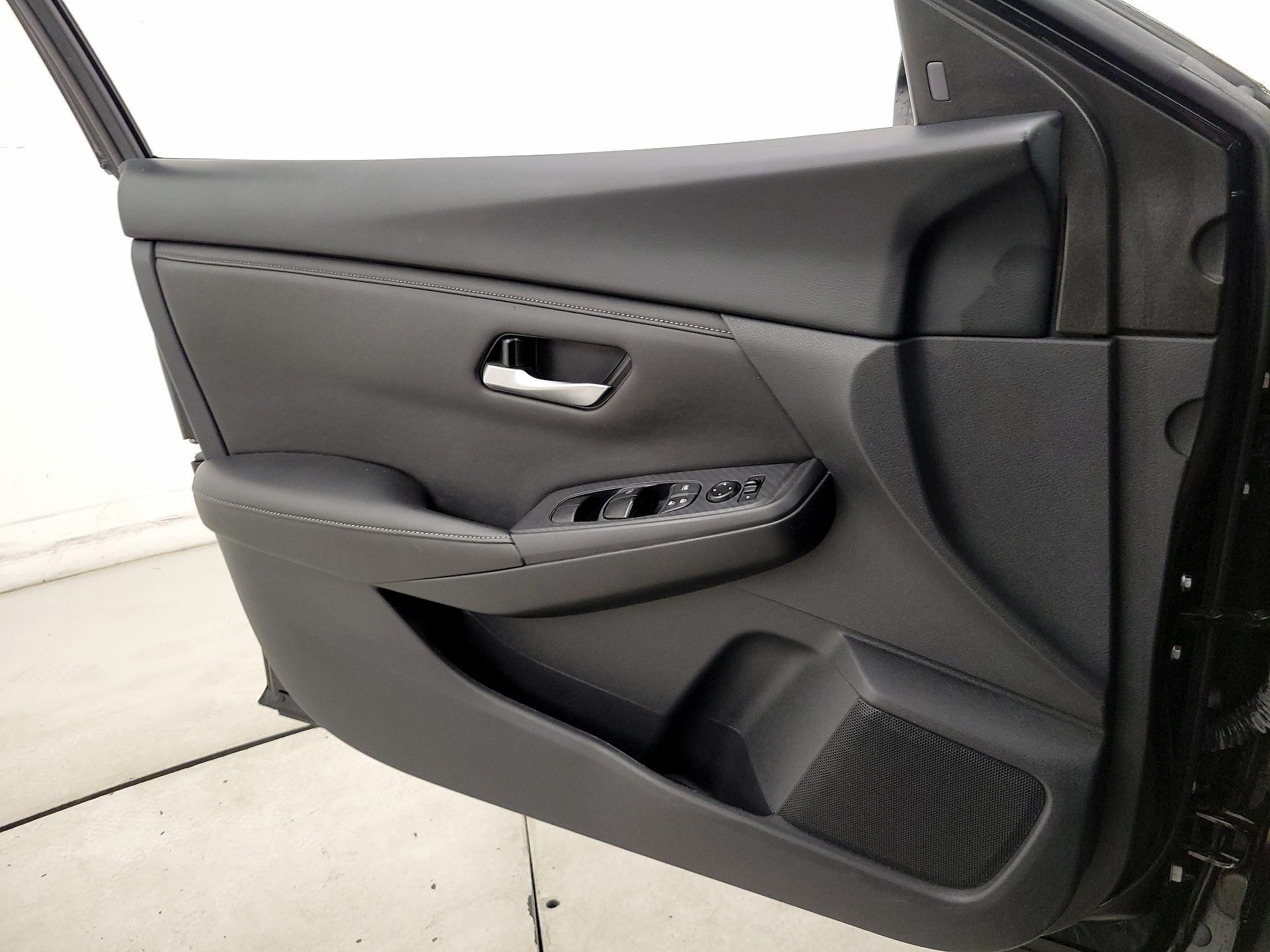 Thumbnail: 2024 Nissan Sentra - 12