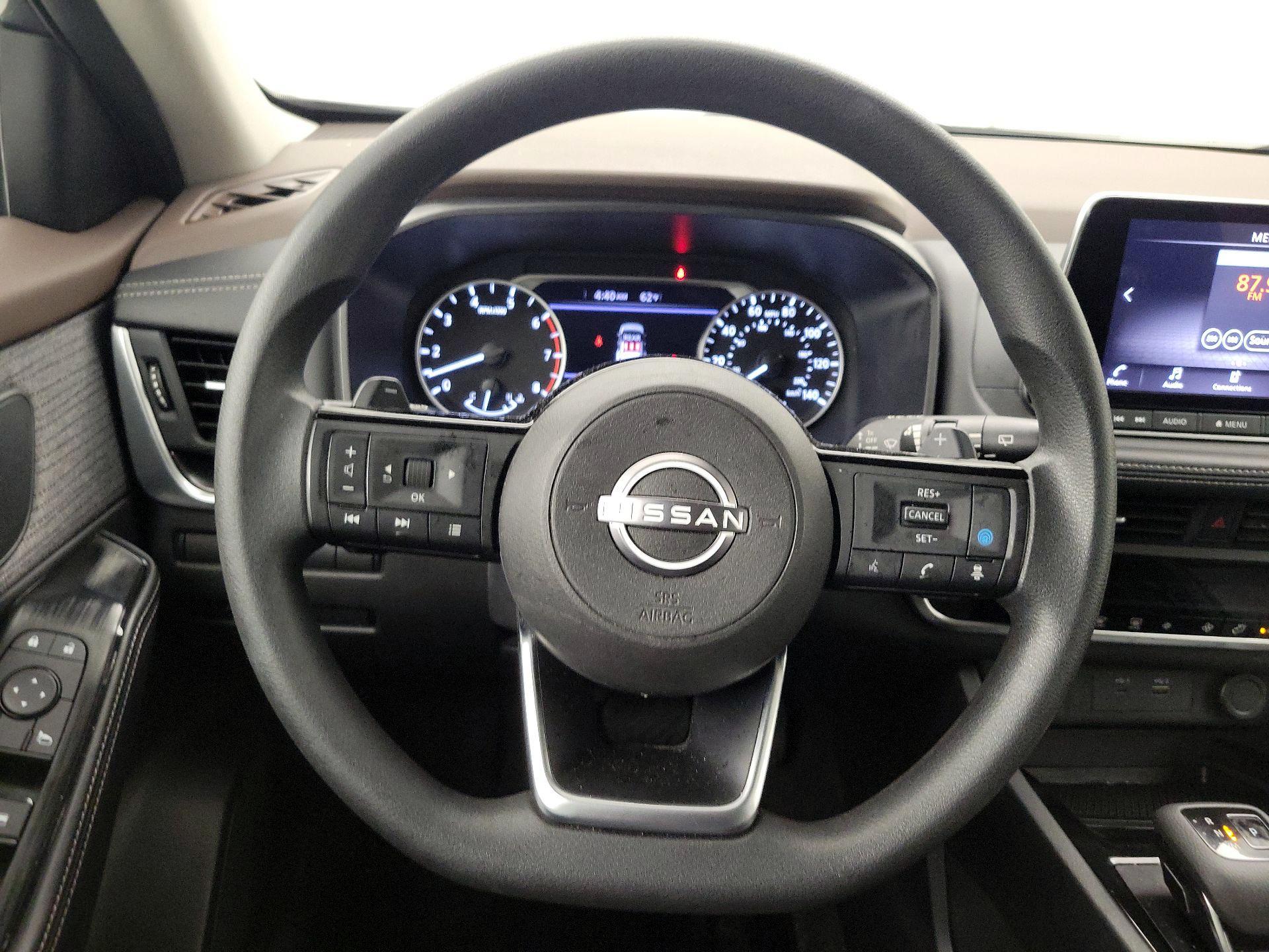 Thumbnail: 2023 Nissan Rogue - 10