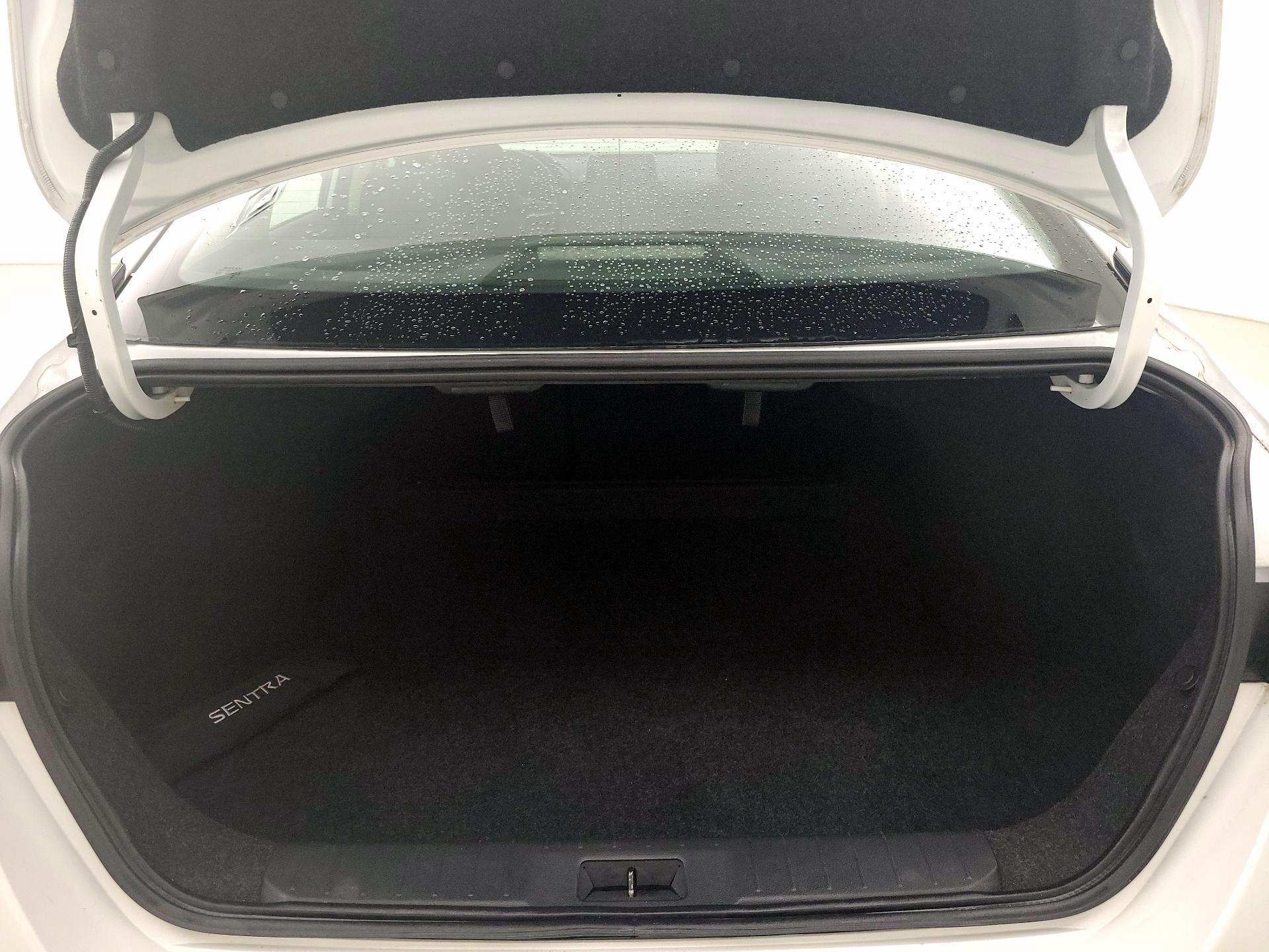 Thumbnail: 2022 Nissan Sentra - 20