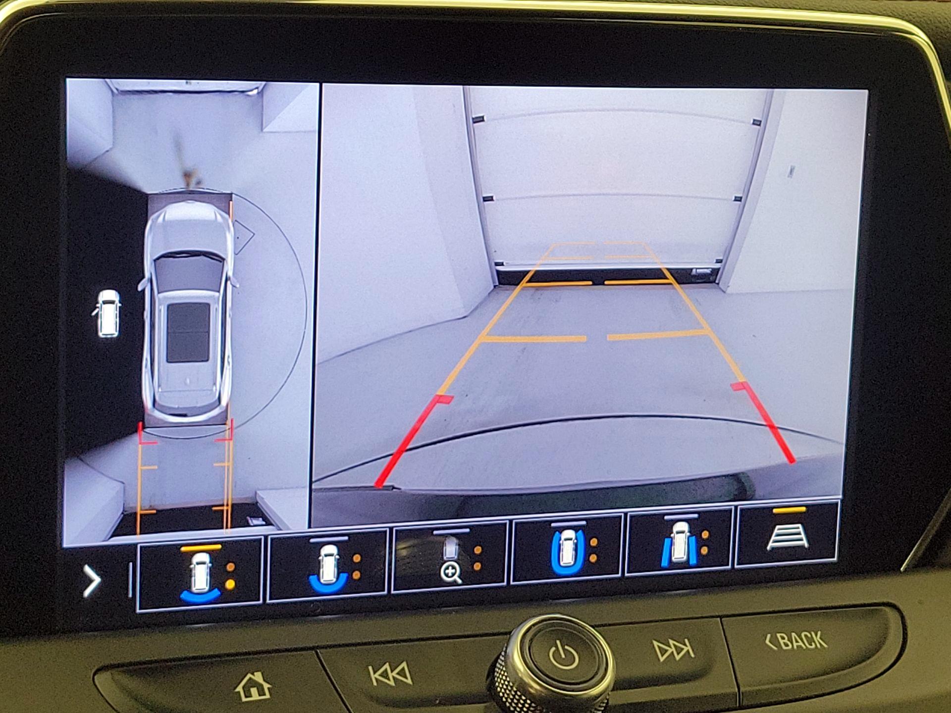 Thumbnail: 2020 Chevrolet Blazer - 15