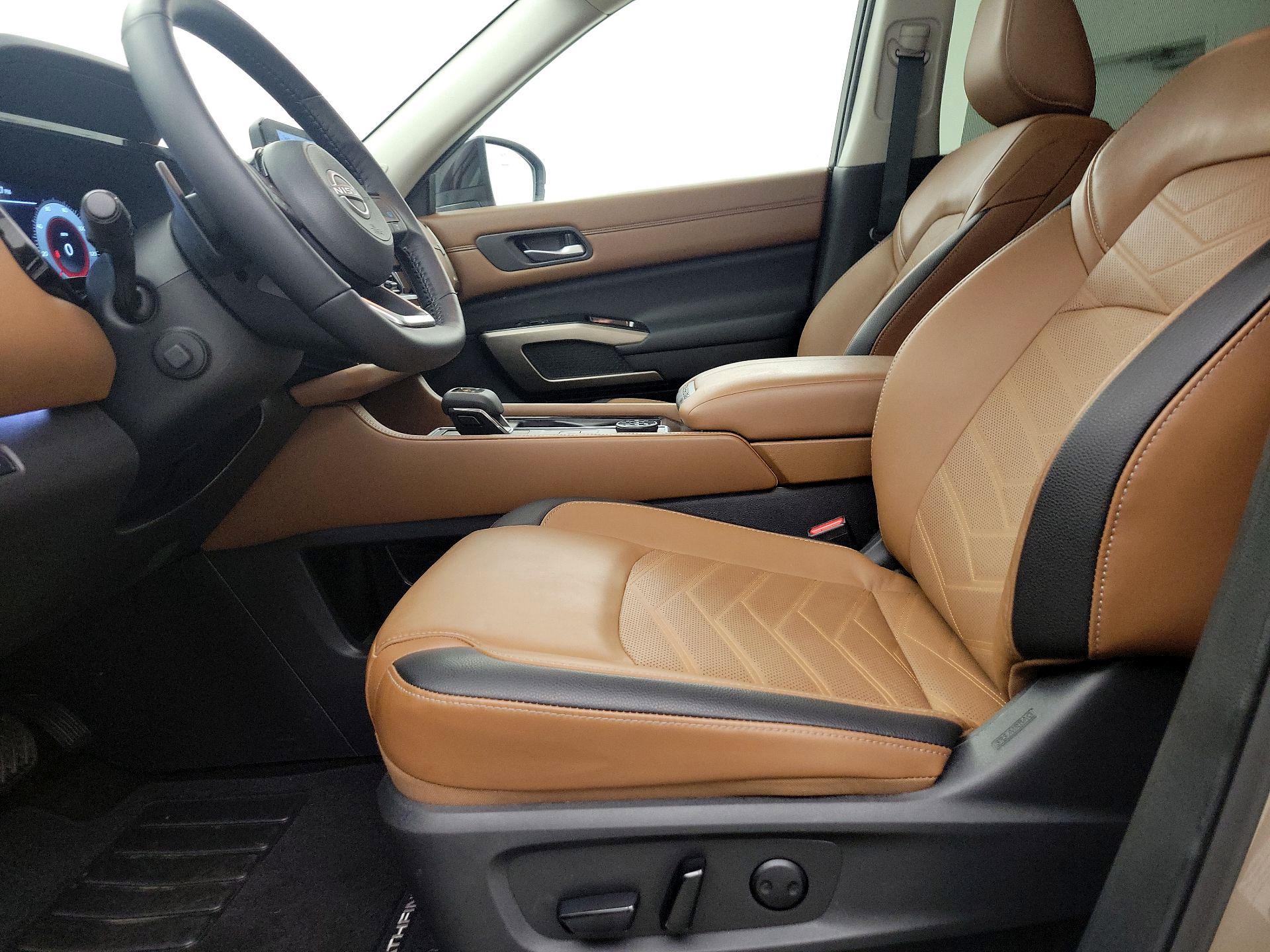 Thumbnail: 2024 Nissan Pathfinder - 11