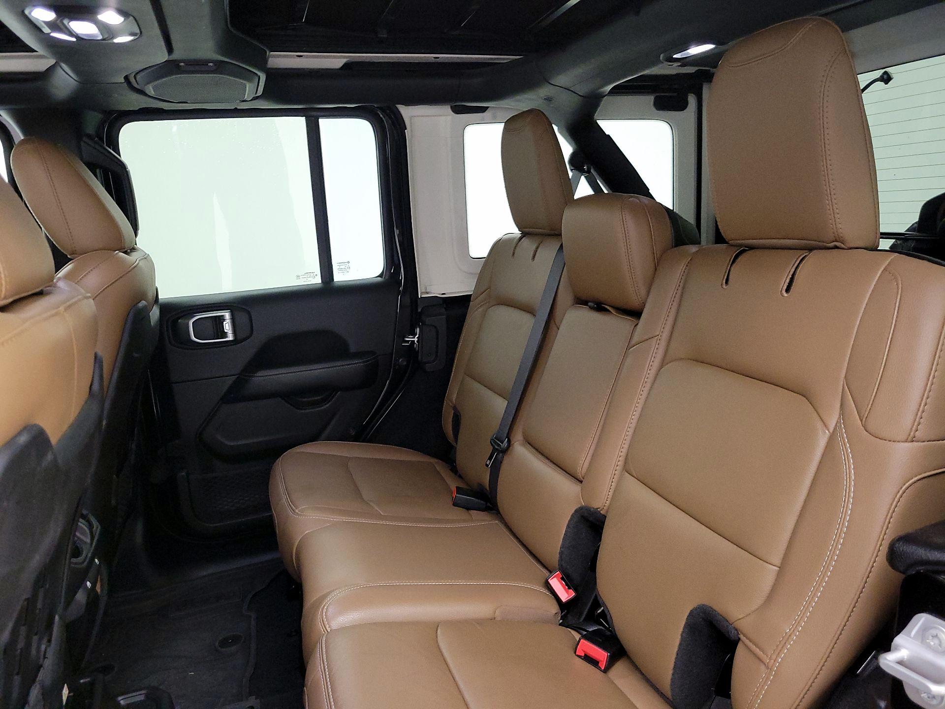 Thumbnail: 2022 Jeep Wrangler - 20