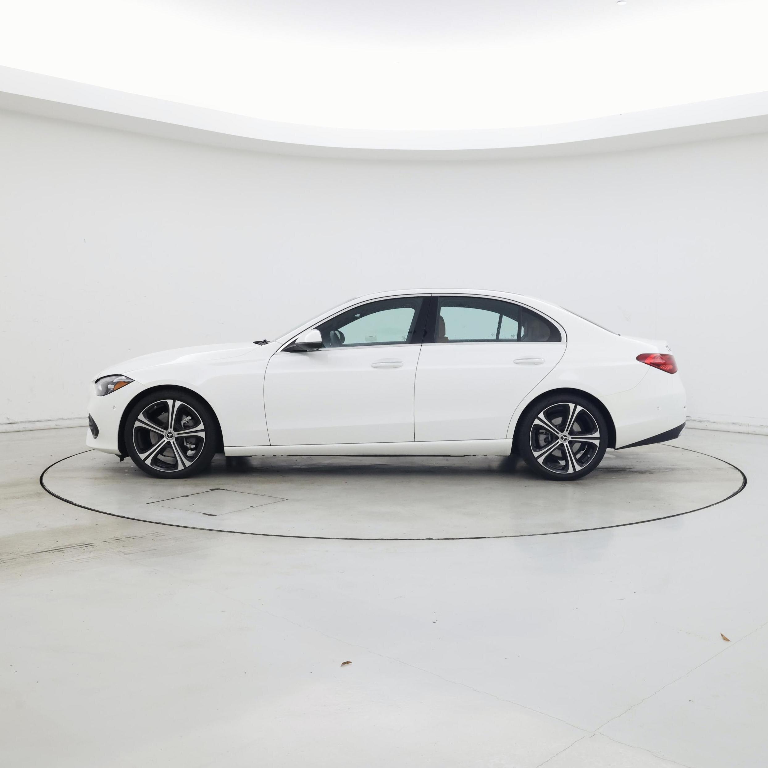 Thumbnail: 2024 Mercedes-Benz C-Class - 3