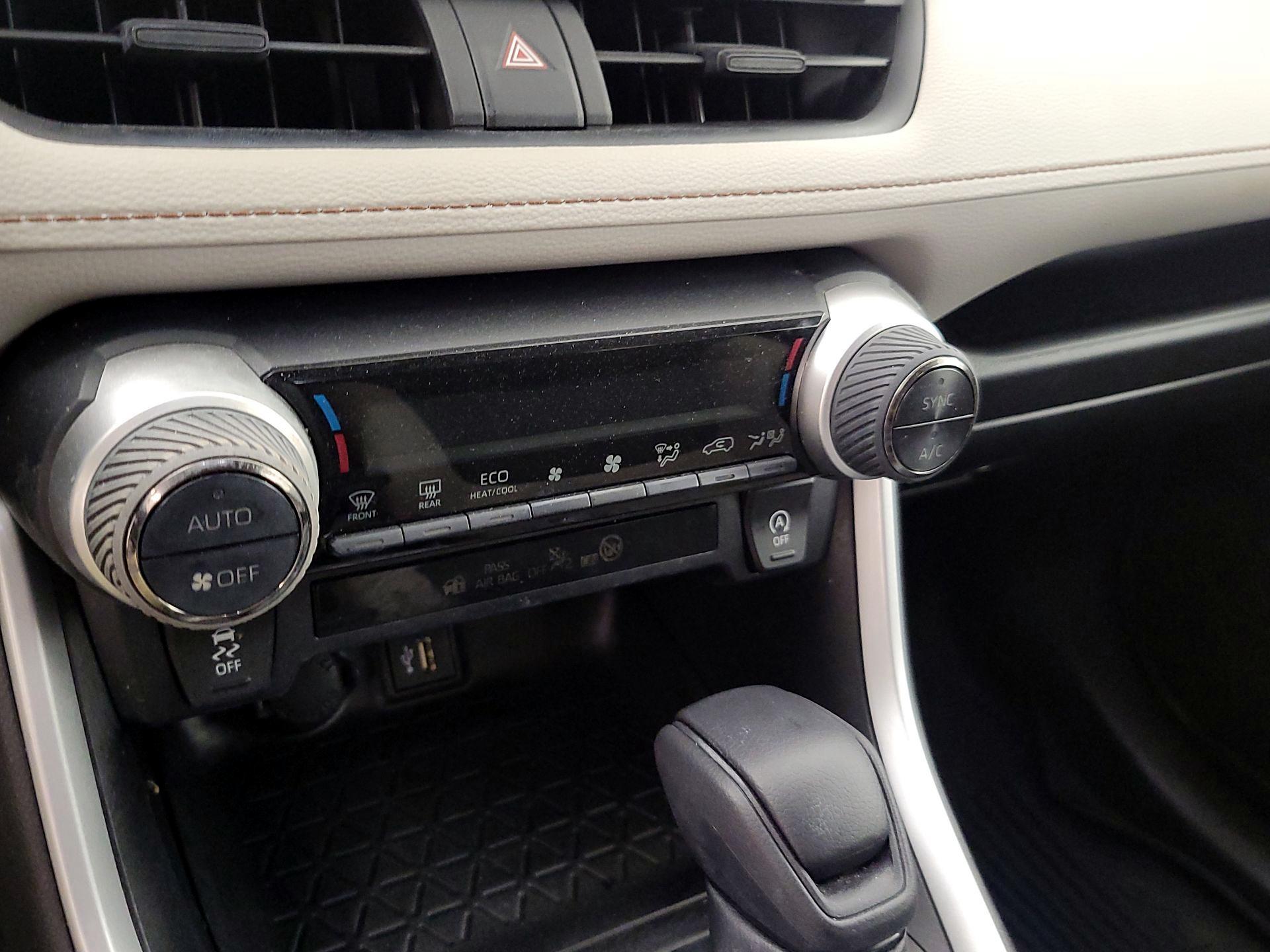 Thumbnail: 2023 Toyota RAV4 - 16