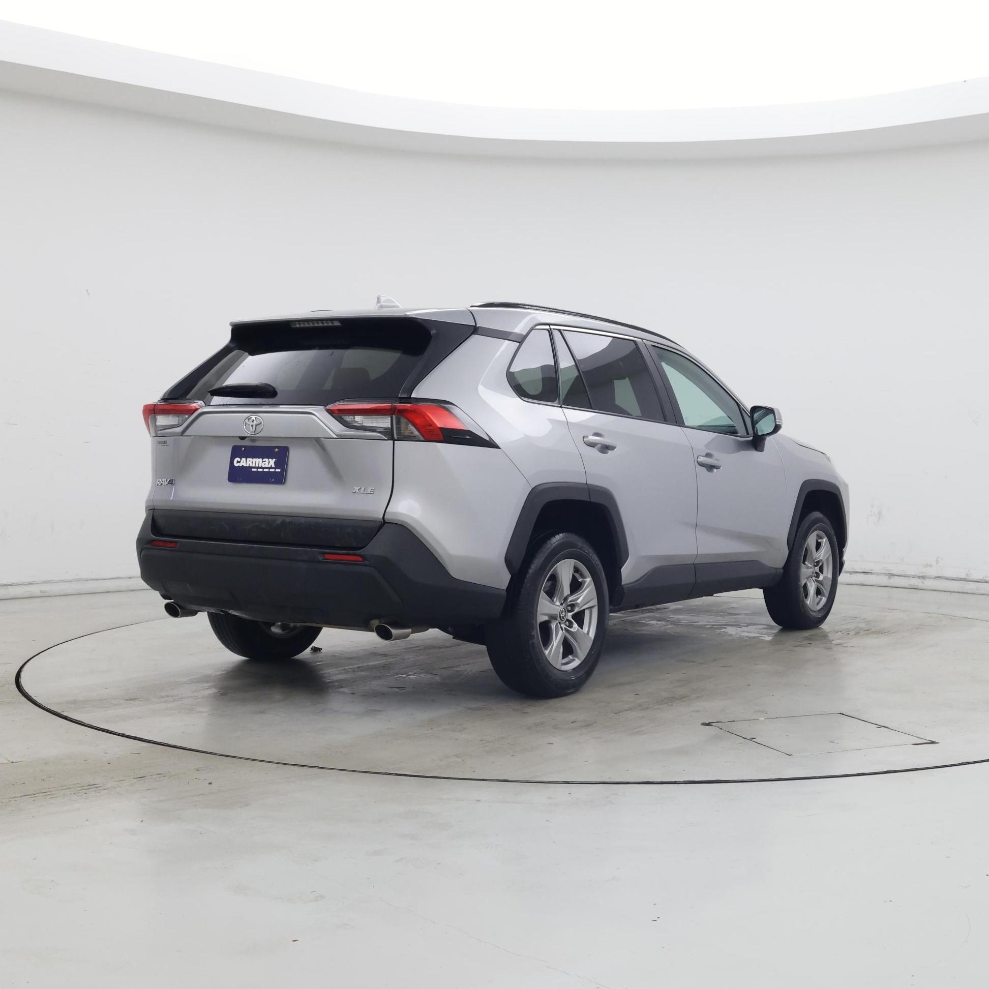 Thumbnail: 2023 Toyota RAV4 - 8