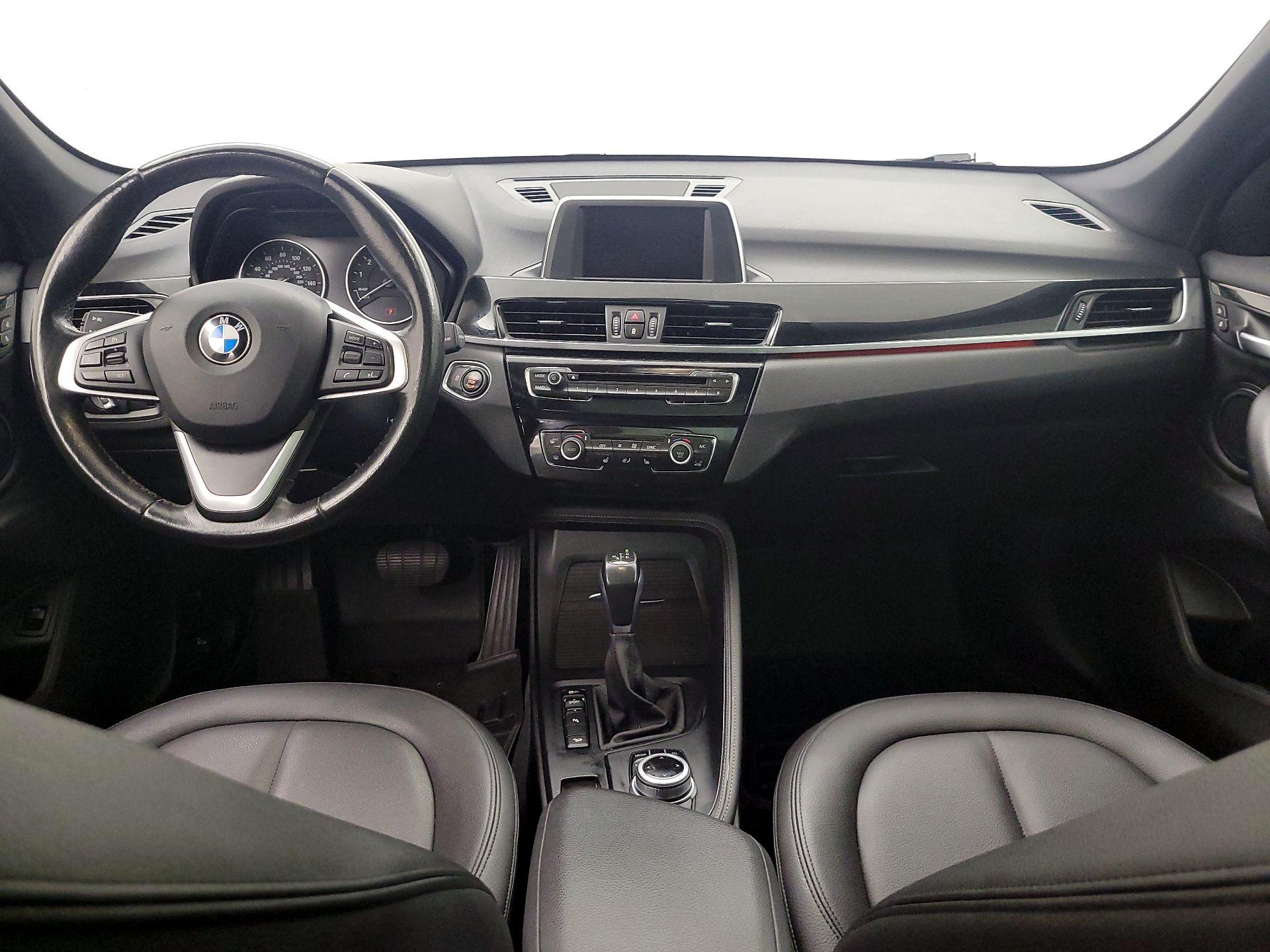 Thumbnail: 2017 BMW X1 - 9