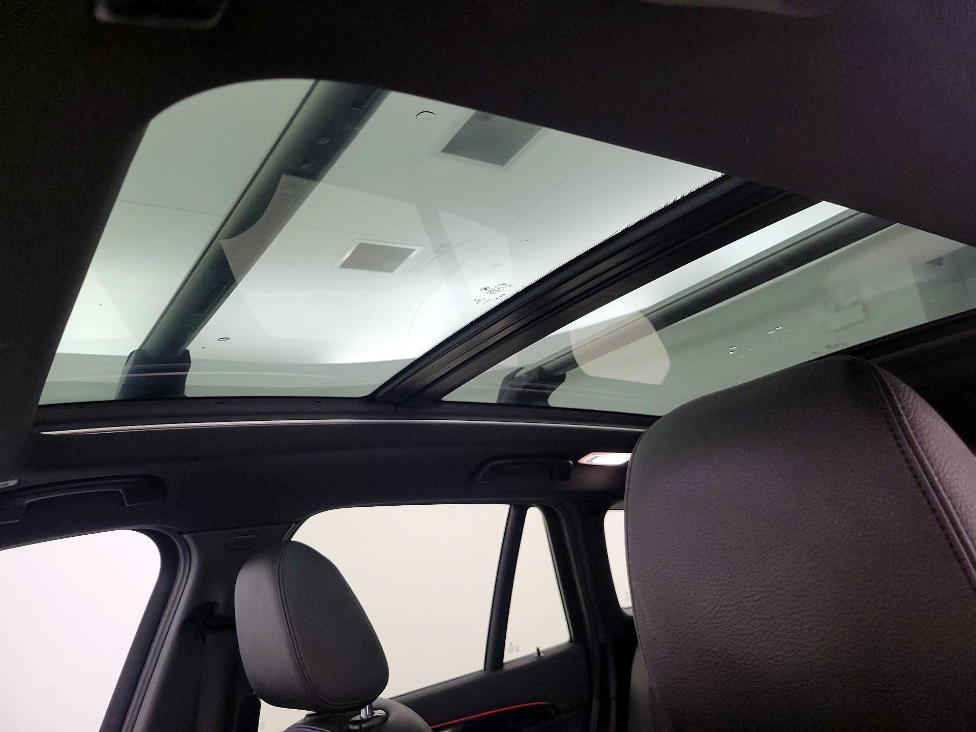 Thumbnail: 2017 BMW X1 - 20