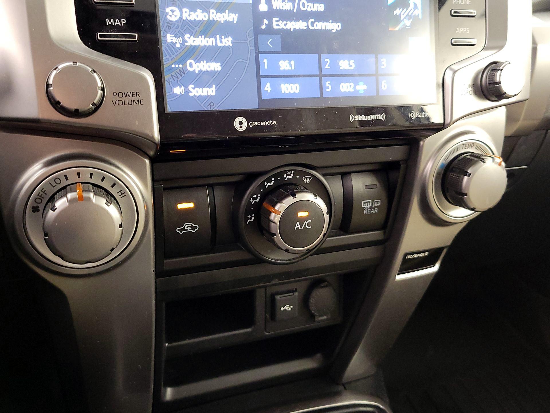 Thumbnail: 2021 Toyota 4Runner - 17