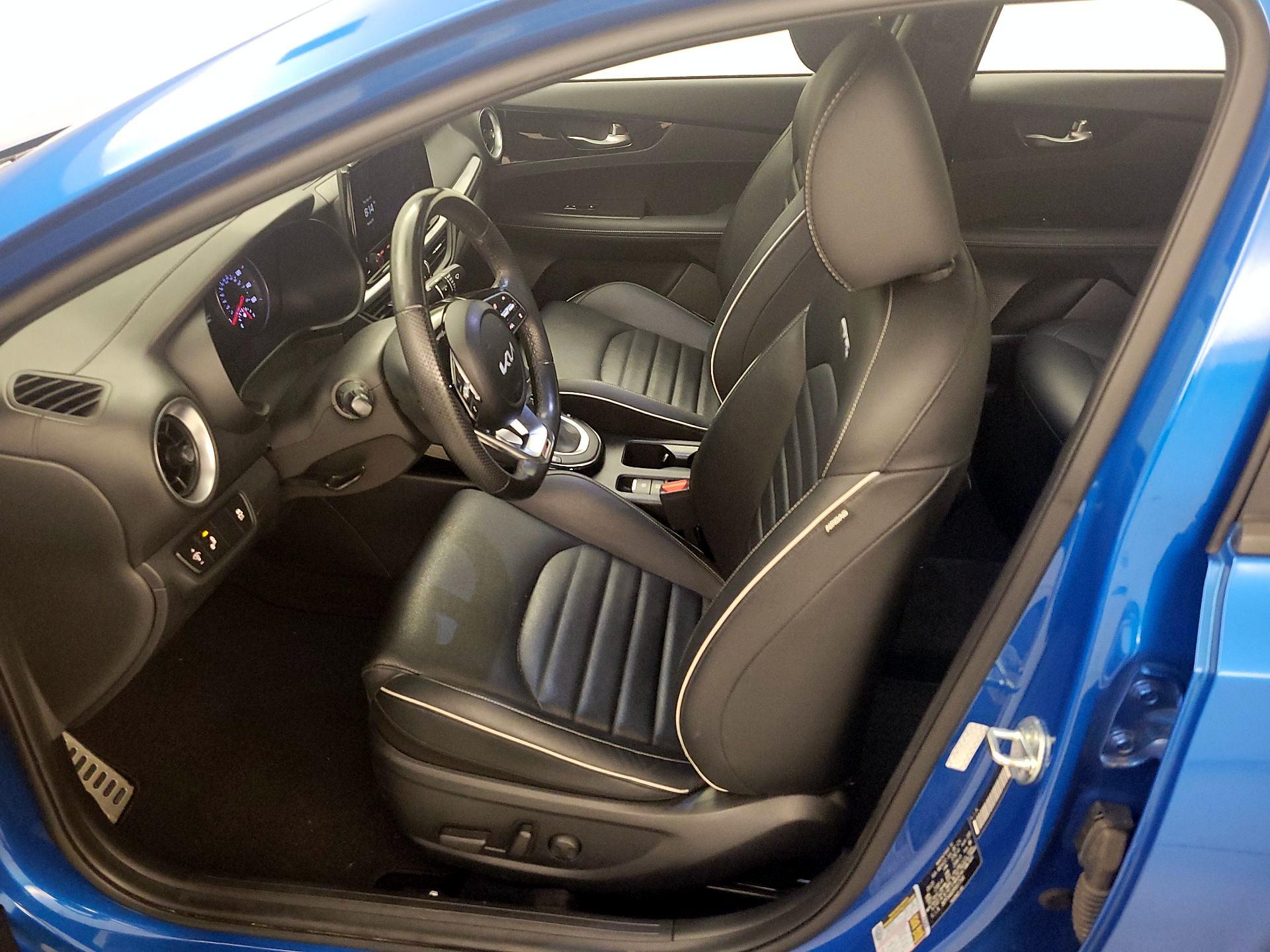 Thumbnail: 2023 Kia Forte - 11