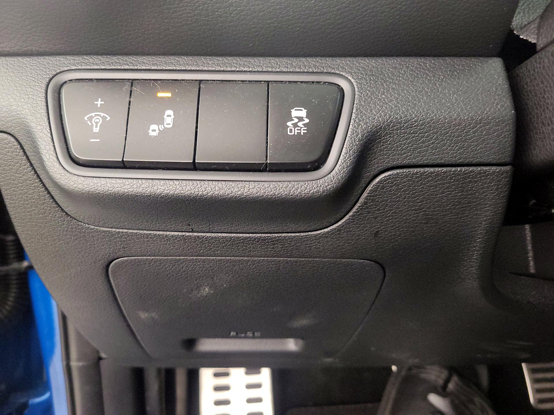 Thumbnail: 2023 Kia Forte - 13