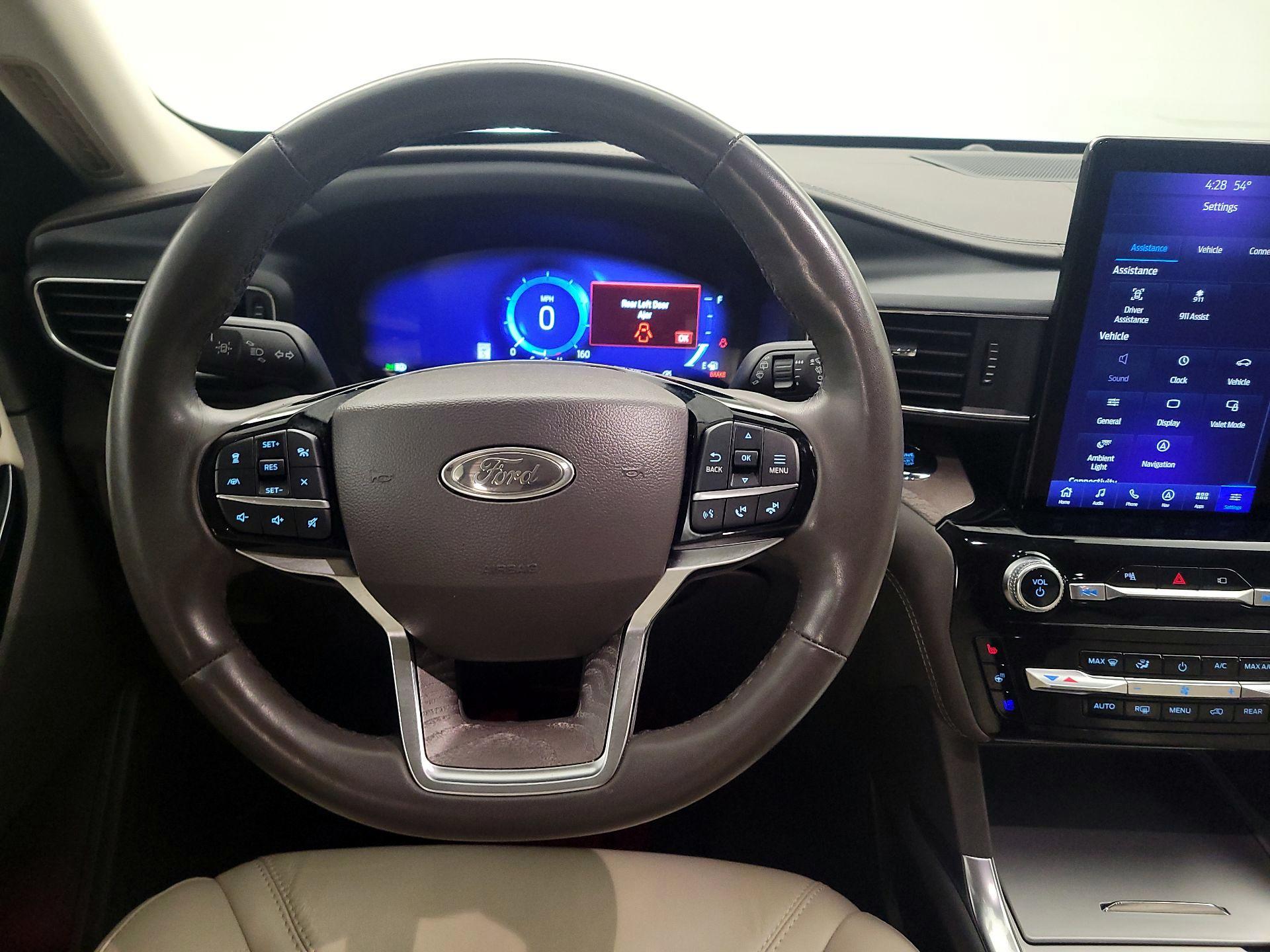 Thumbnail: 2023 Ford Explorer - 10