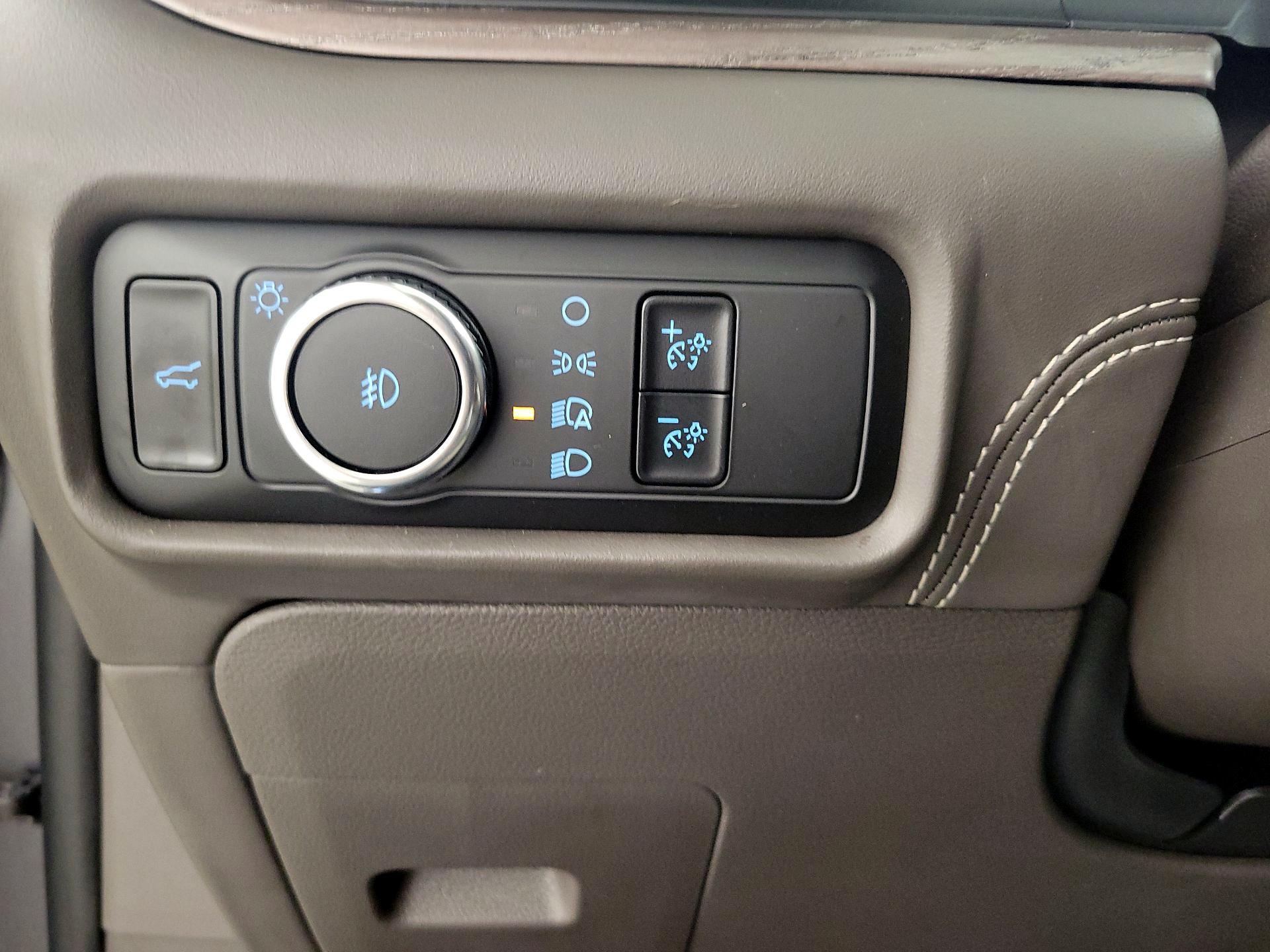 Thumbnail: 2023 Ford Explorer - 13