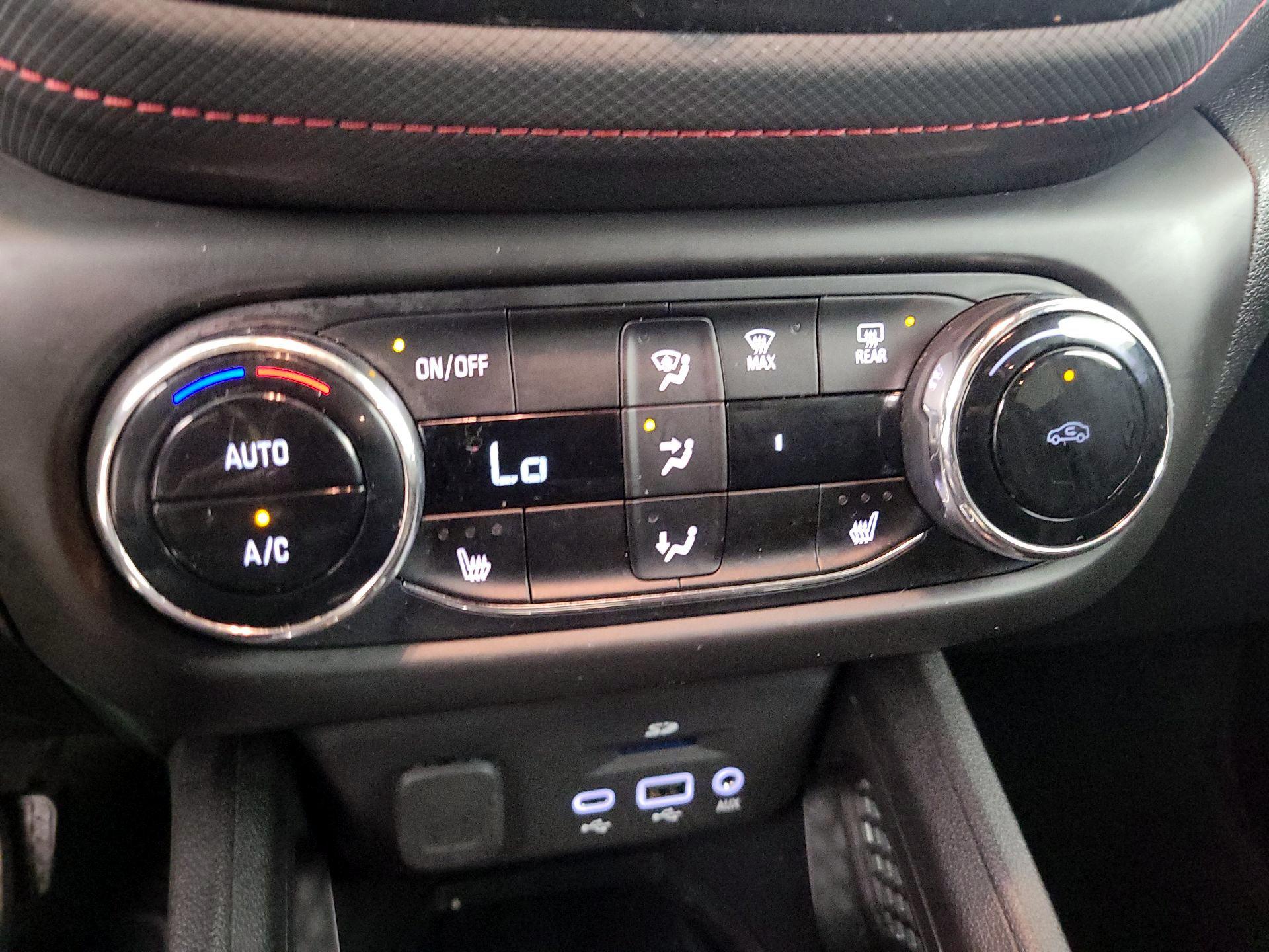 Thumbnail: 2021 Chevrolet TrailBlazer - 16