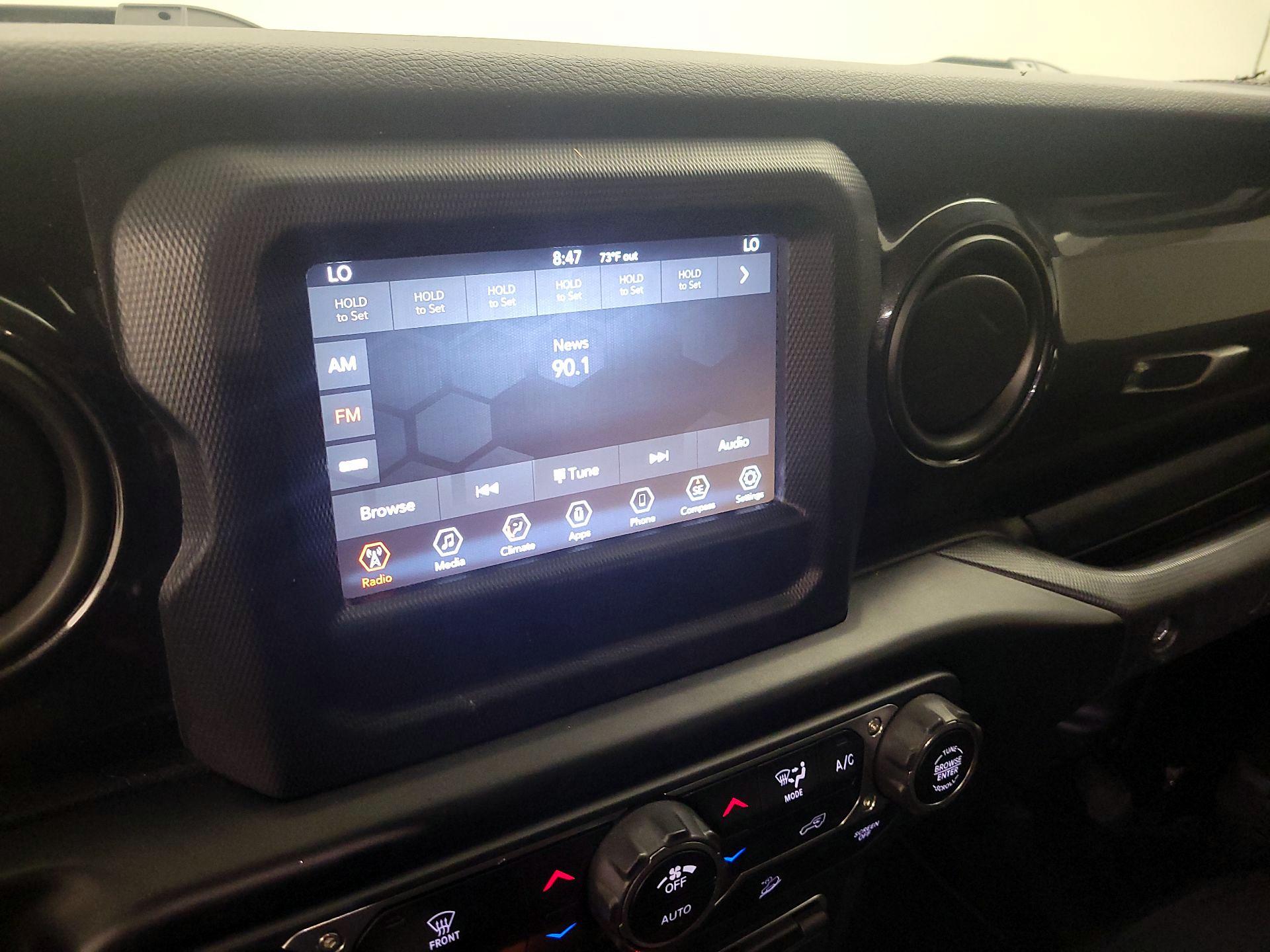 Thumbnail: 2020 Jeep Wrangler - 14