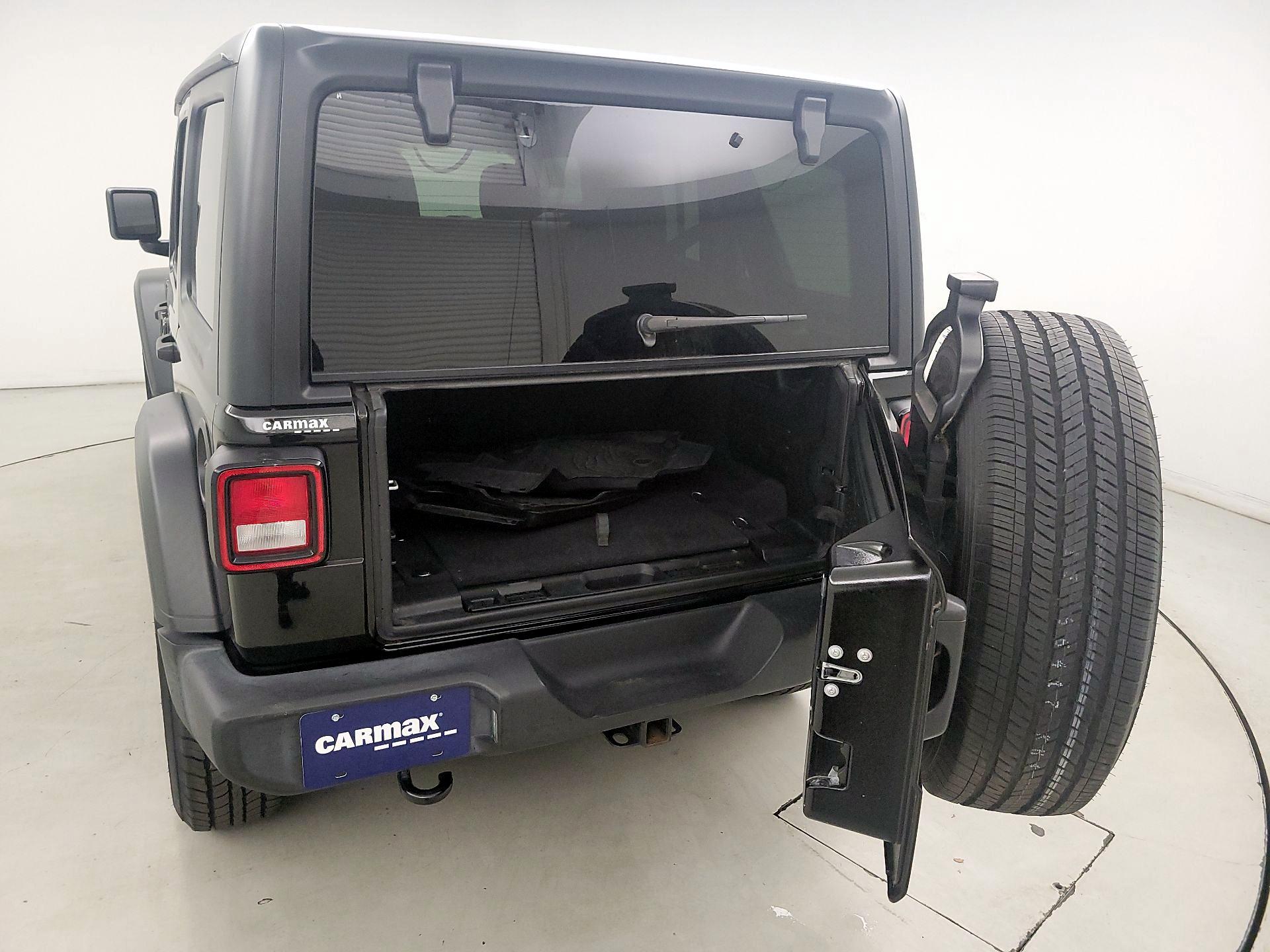 Thumbnail: 2020 Jeep Wrangler - 20